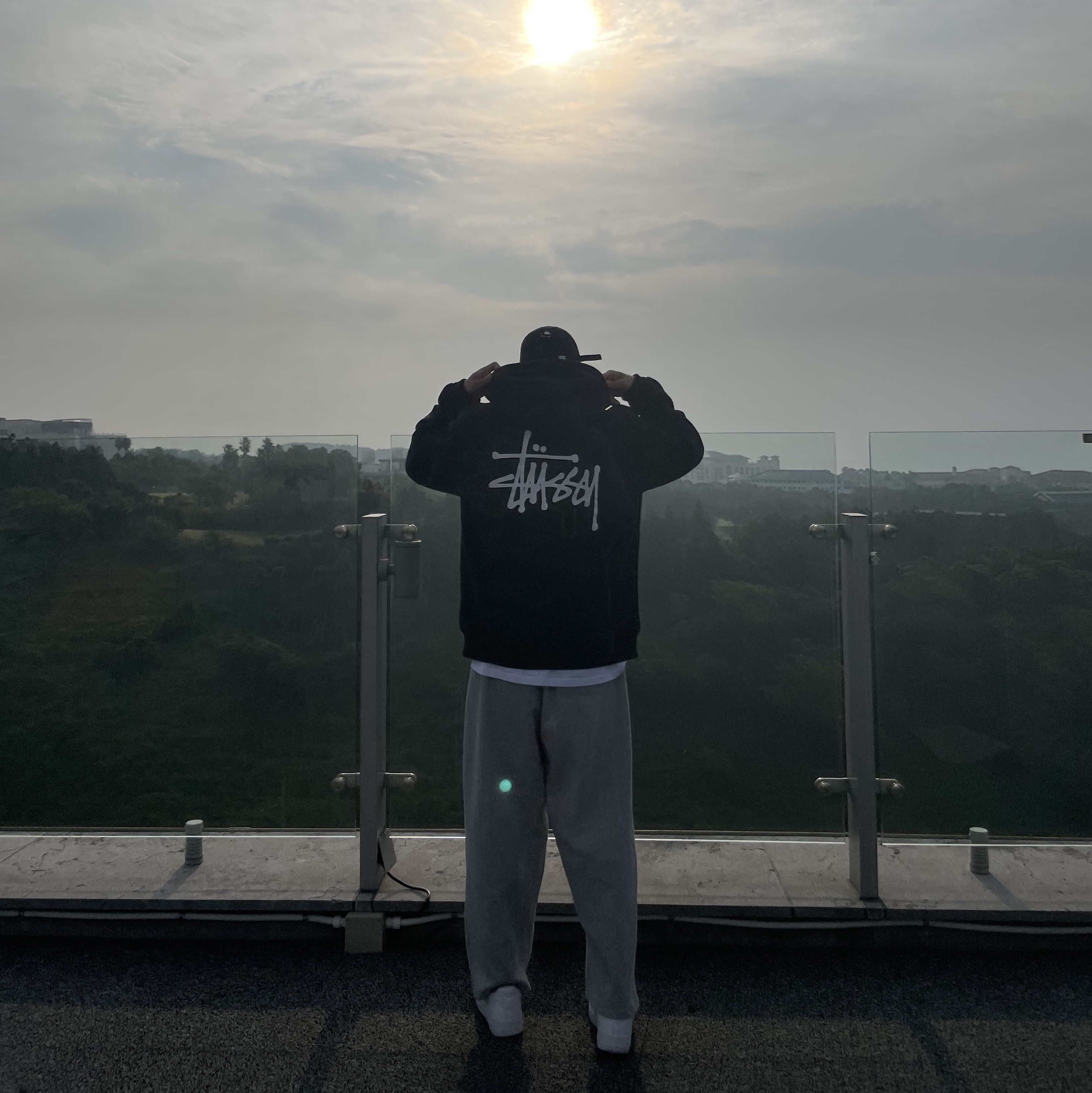Stussy Basic Stussy Hoodie Black 2021, Nike Air Force 1 '07 Low White 착용 스타일 - 2