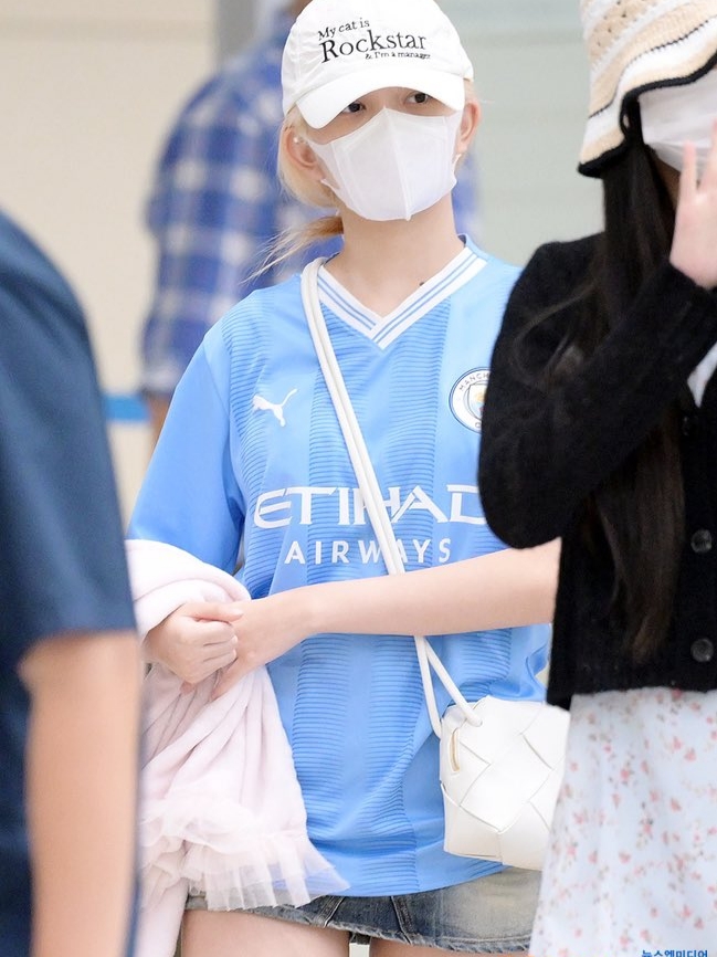 Puma Manchester City 2023/24 Home Jersey Team Light Blue (Non Marking Ver.) 착용 스타일 - 1