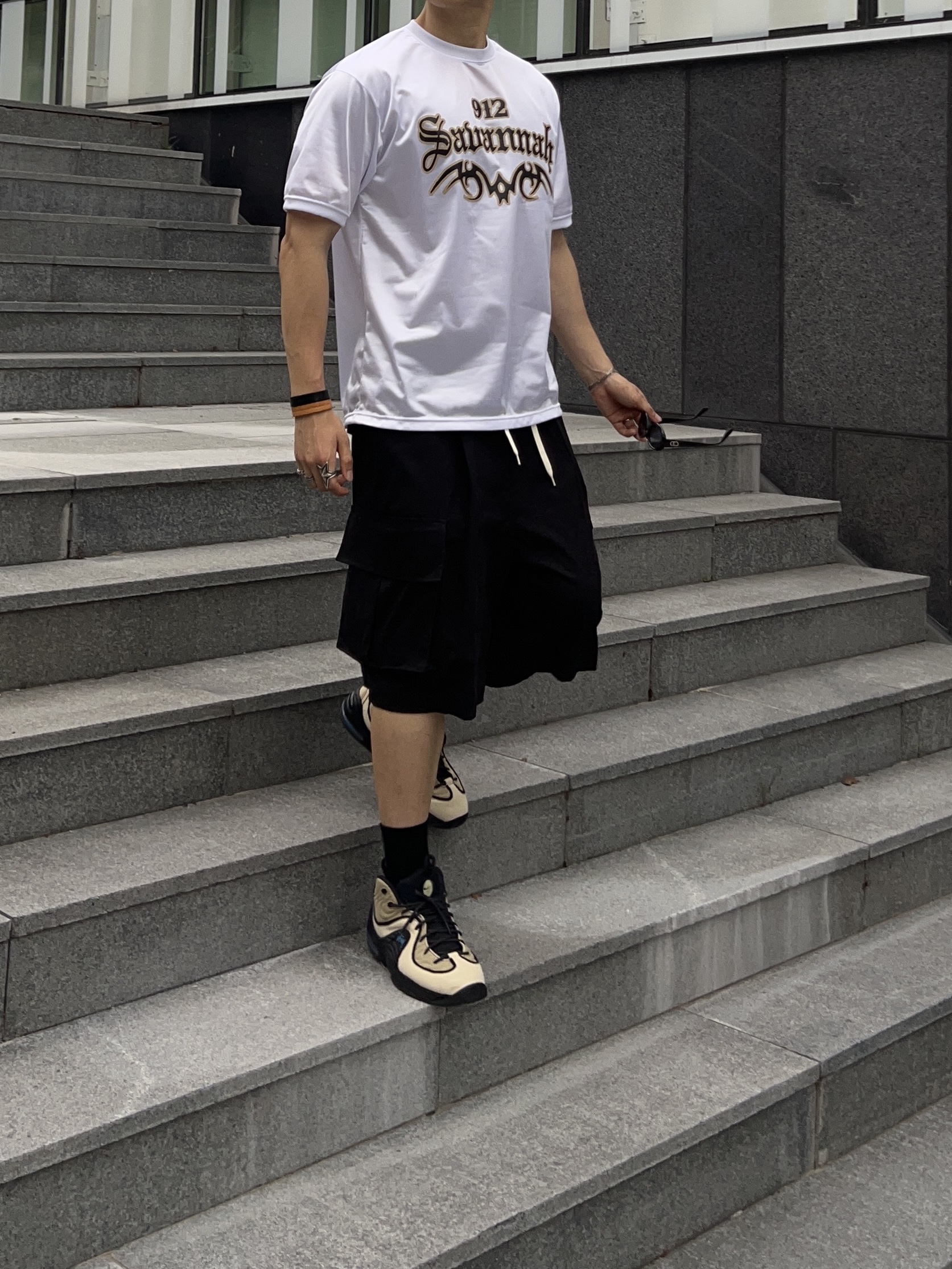 Nike x Stussy Air Penny II Rattan and Limestone 착용 스타일 - 5