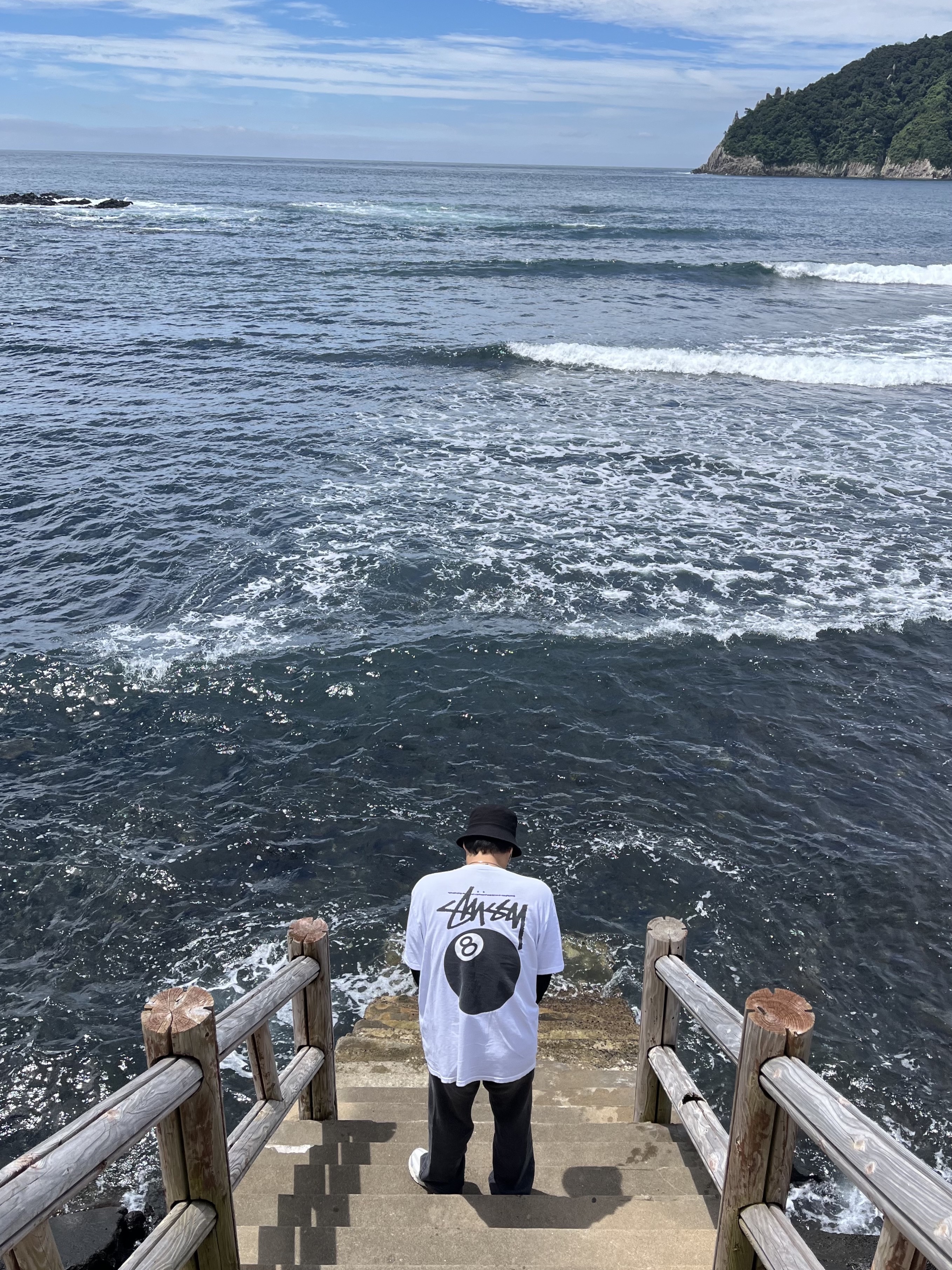 Stussy 8 Ball T-Shirt White - 22SS 착용 스타일 - 1