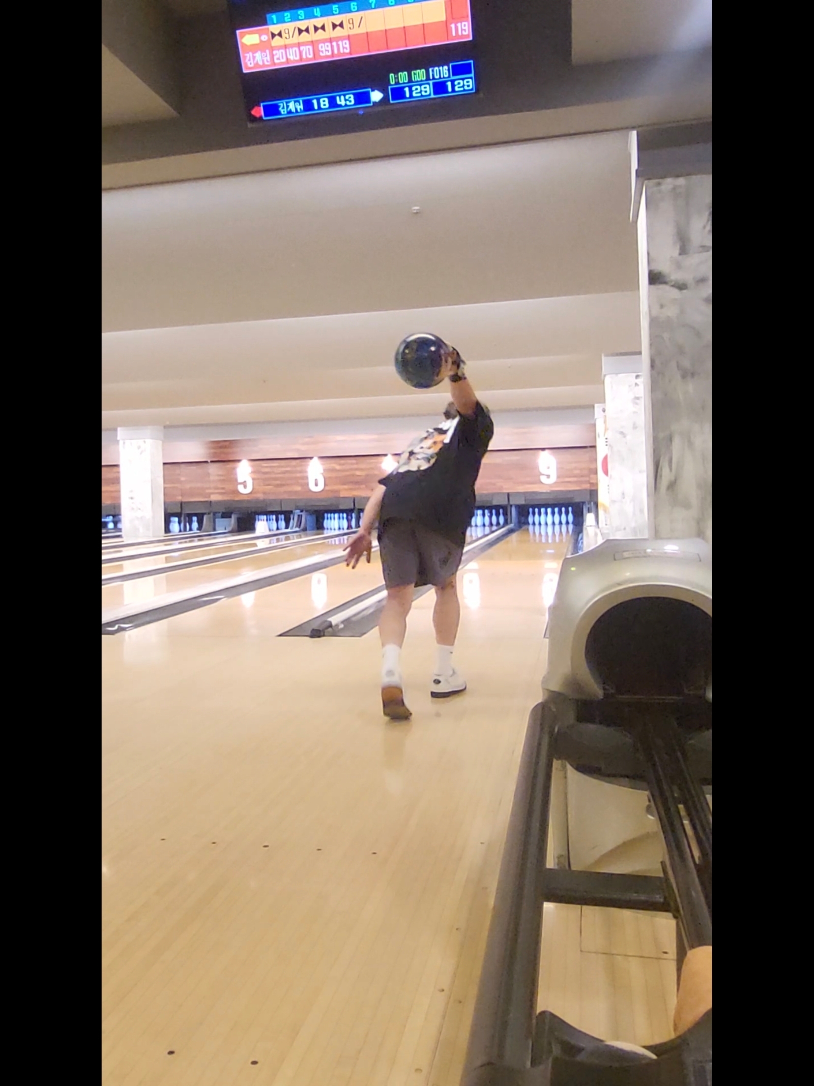 Stussy Kittens T-Shirt Black, Stussy x Our Legacy Work Shop Water Shorts Charcoal 착용 스타일