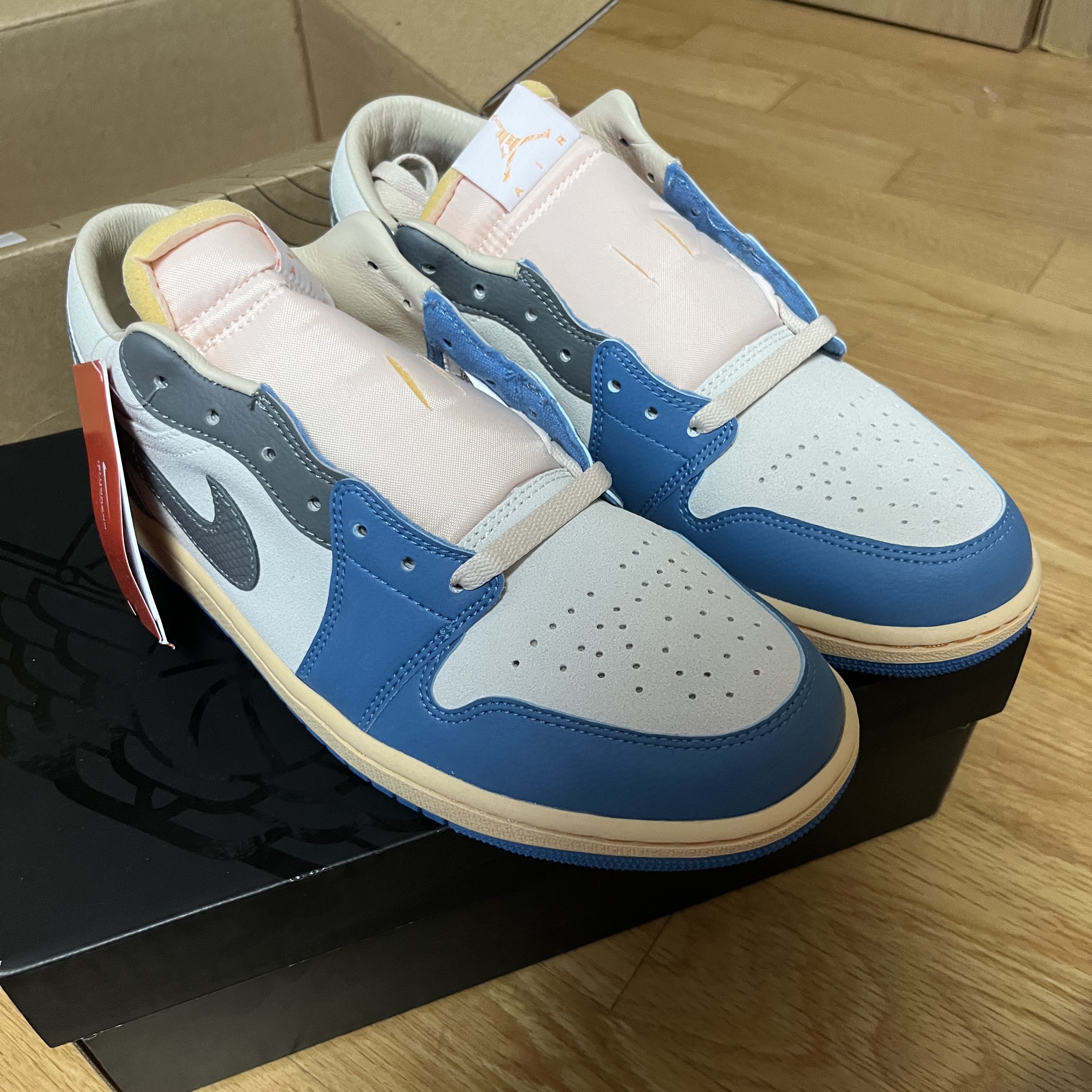 Jordan 1 Low SE Tokyo 96 착용 스타일