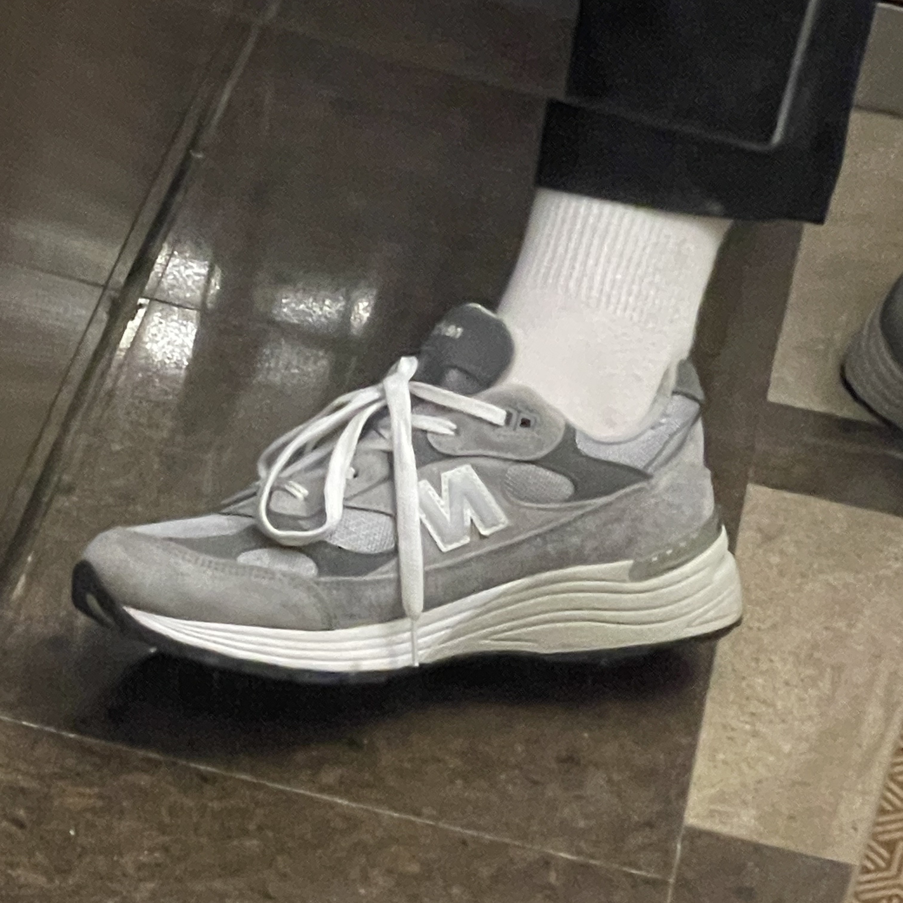 New Balance 992 Made in USA Grey - D Standard 착용 스타일 - 1