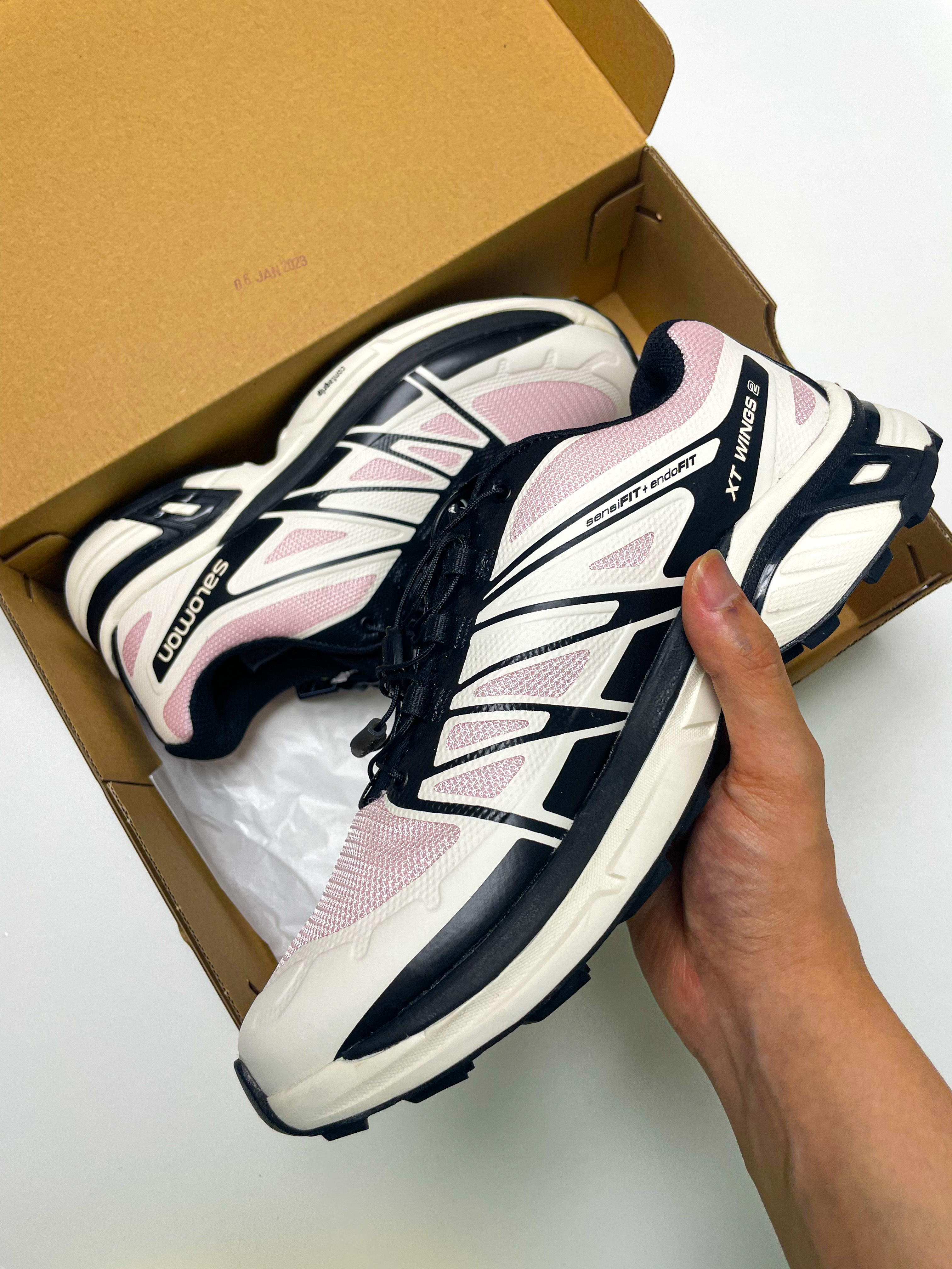 Salomon XT-Wings 2 Cradle Pink, Roa Hiking Katharina Black 착용 스타일 - 1