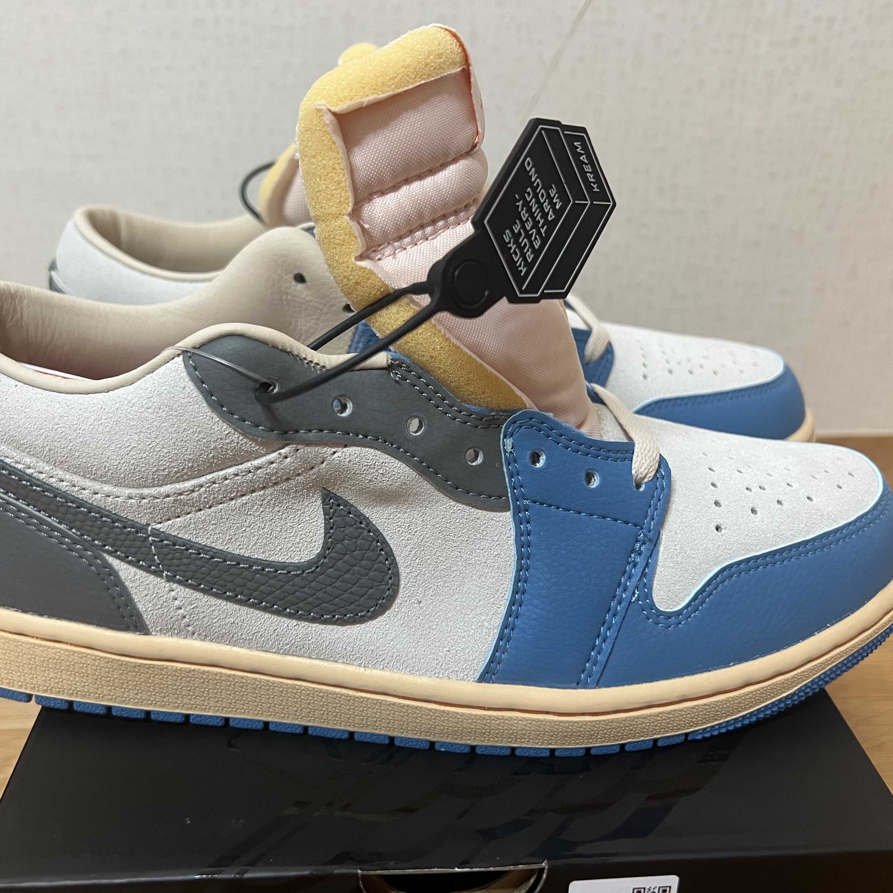 Jordan 1 Low SE Tokyo 96 착용 스타일