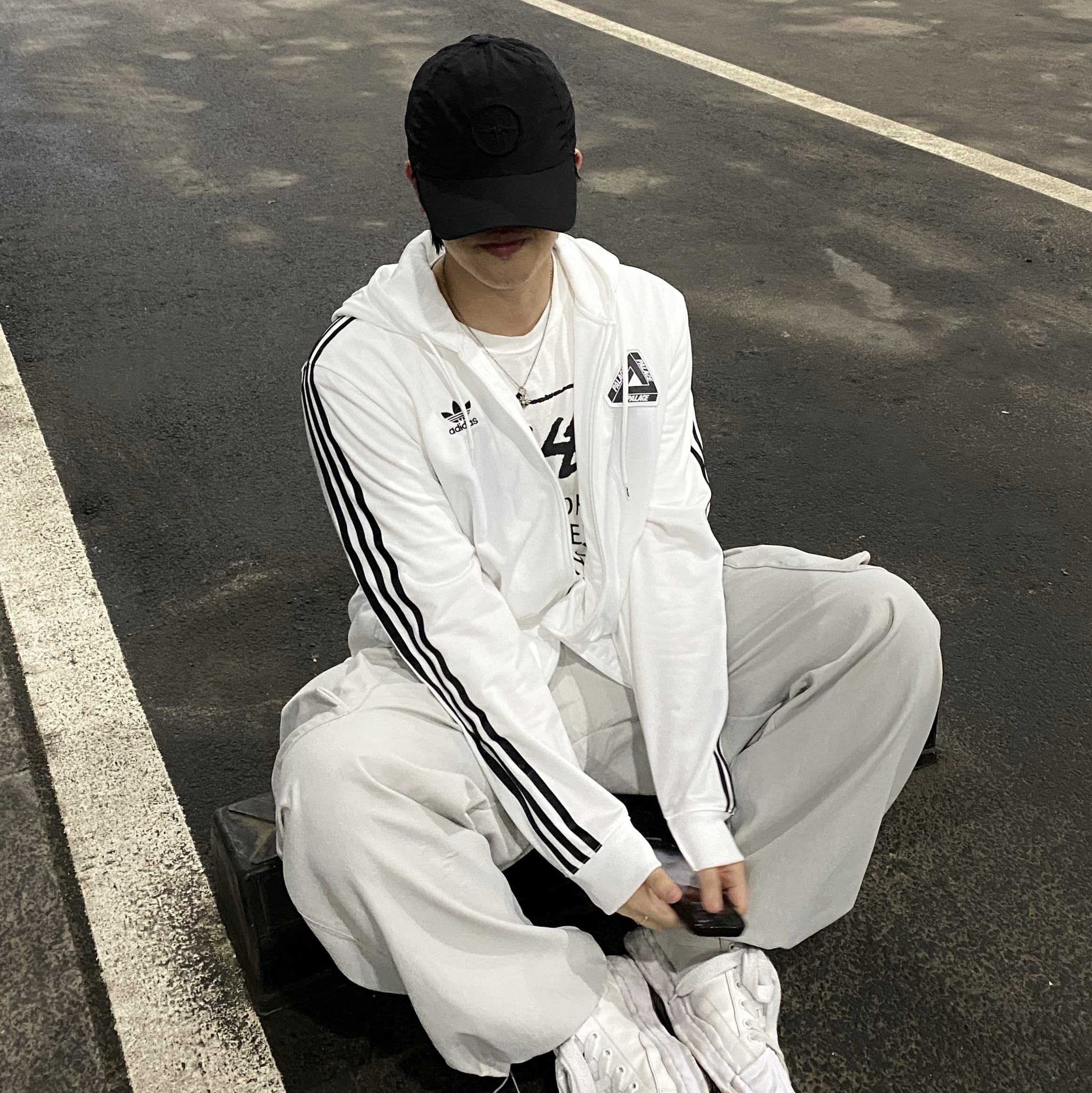 Palace x Adidas Hooded Firebird Track Top White - 23SS 착용 스타일