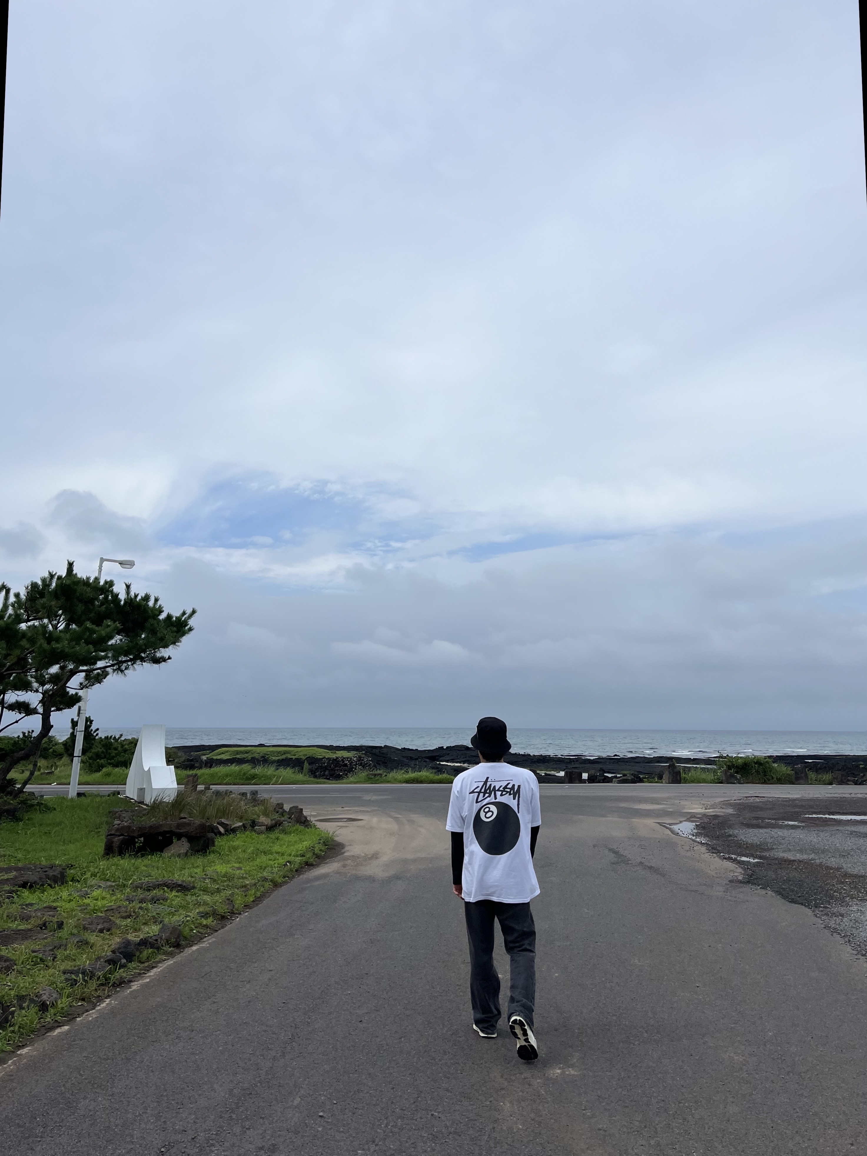 Stussy 8 Ball T-Shirt White - 22SS 착용 스타일 - 5
