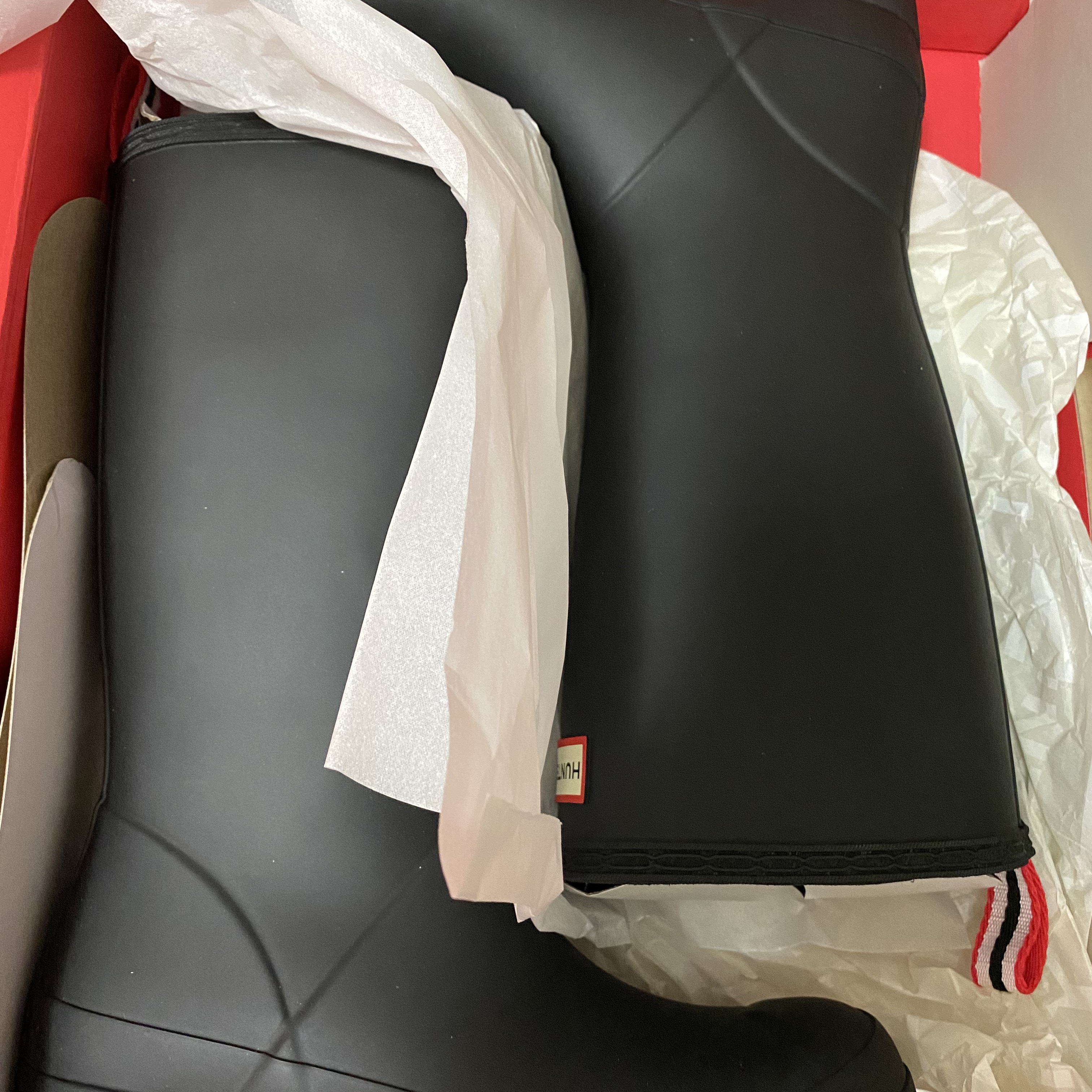 (W) Hunter Play Tall Wellington Rain Boots Black 착용 스타일