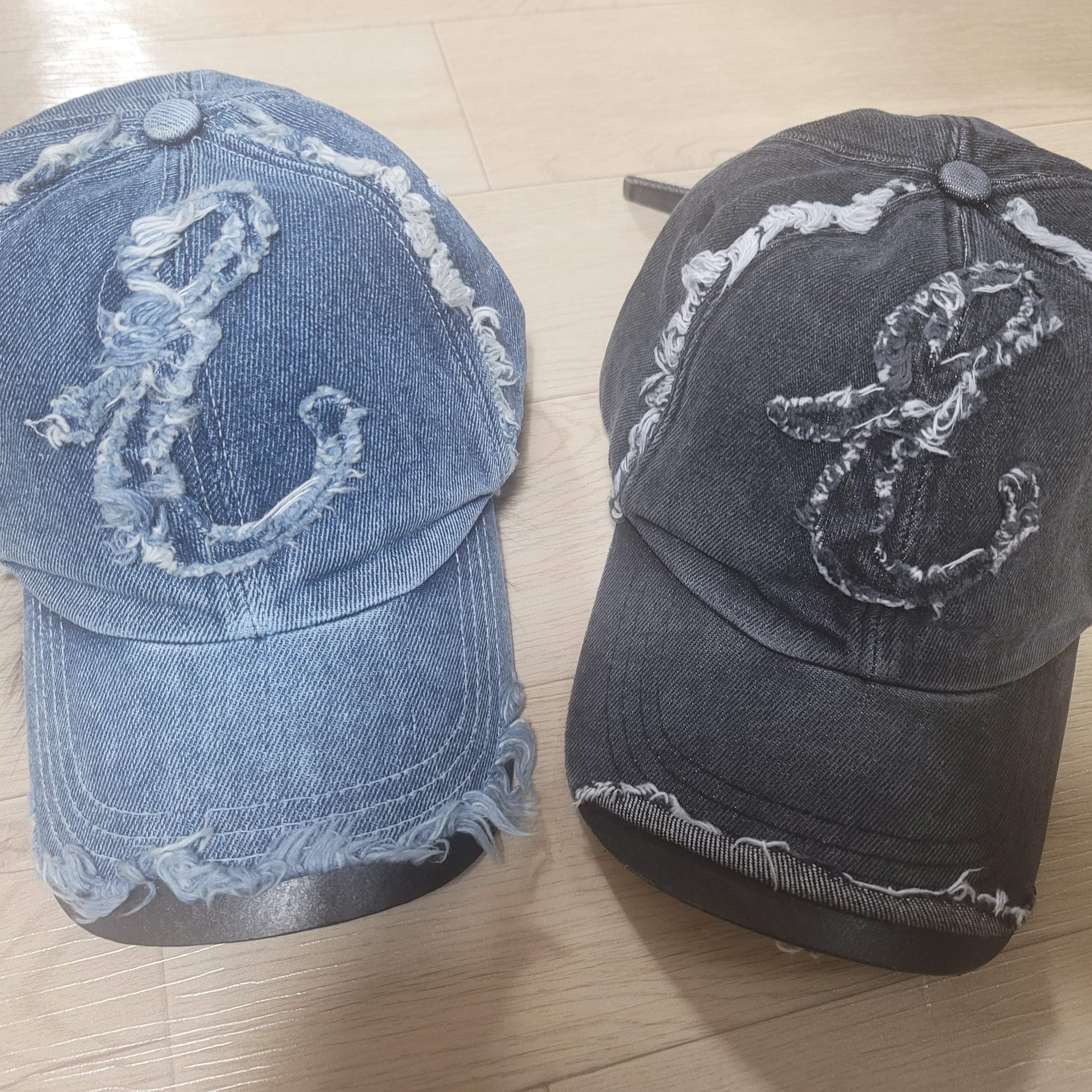 [KREAM 단독] Etce Damaged Denim Cap Black 착용 스타일