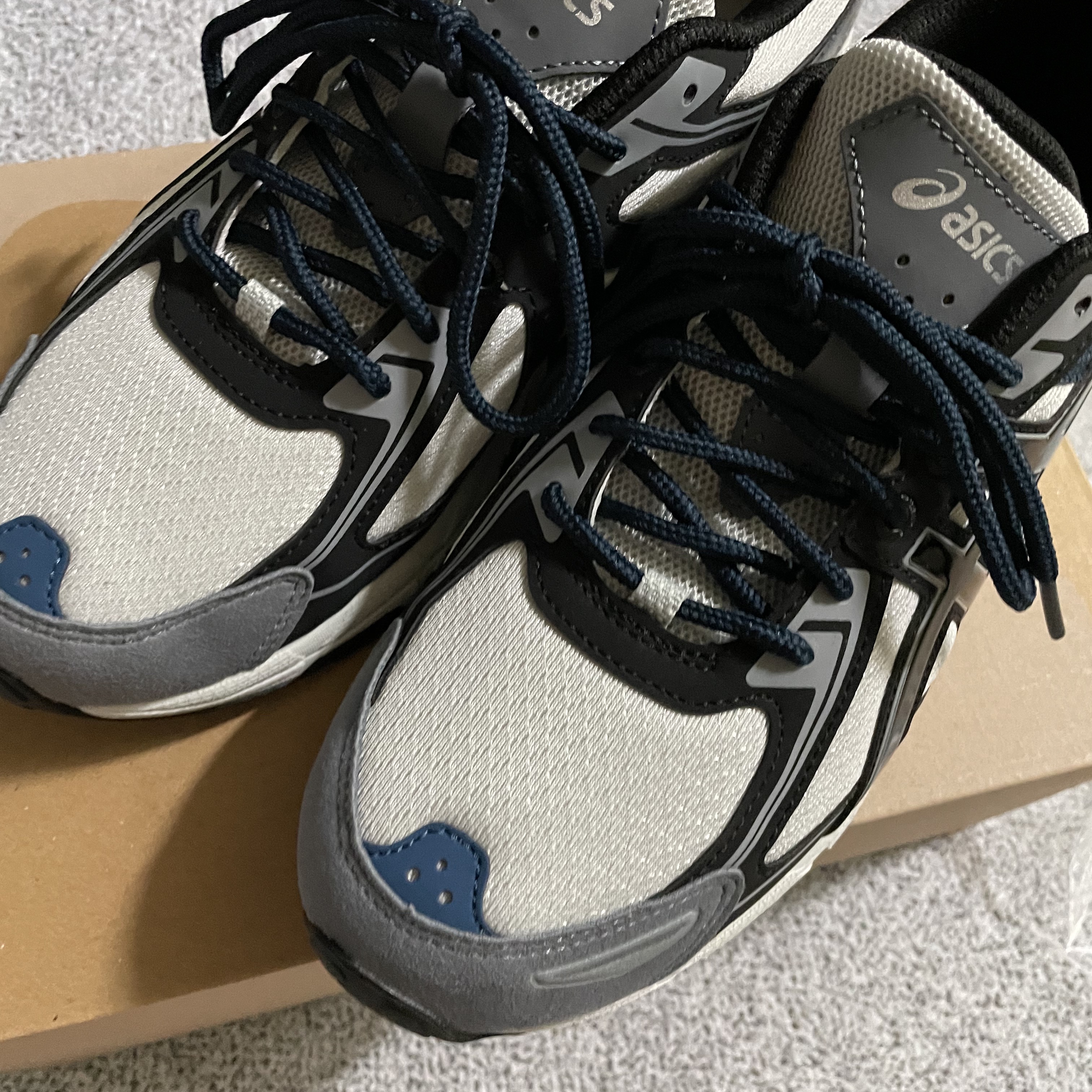 Asics Gel-Venture 6 SPS Glacier Grey 착용 스타일