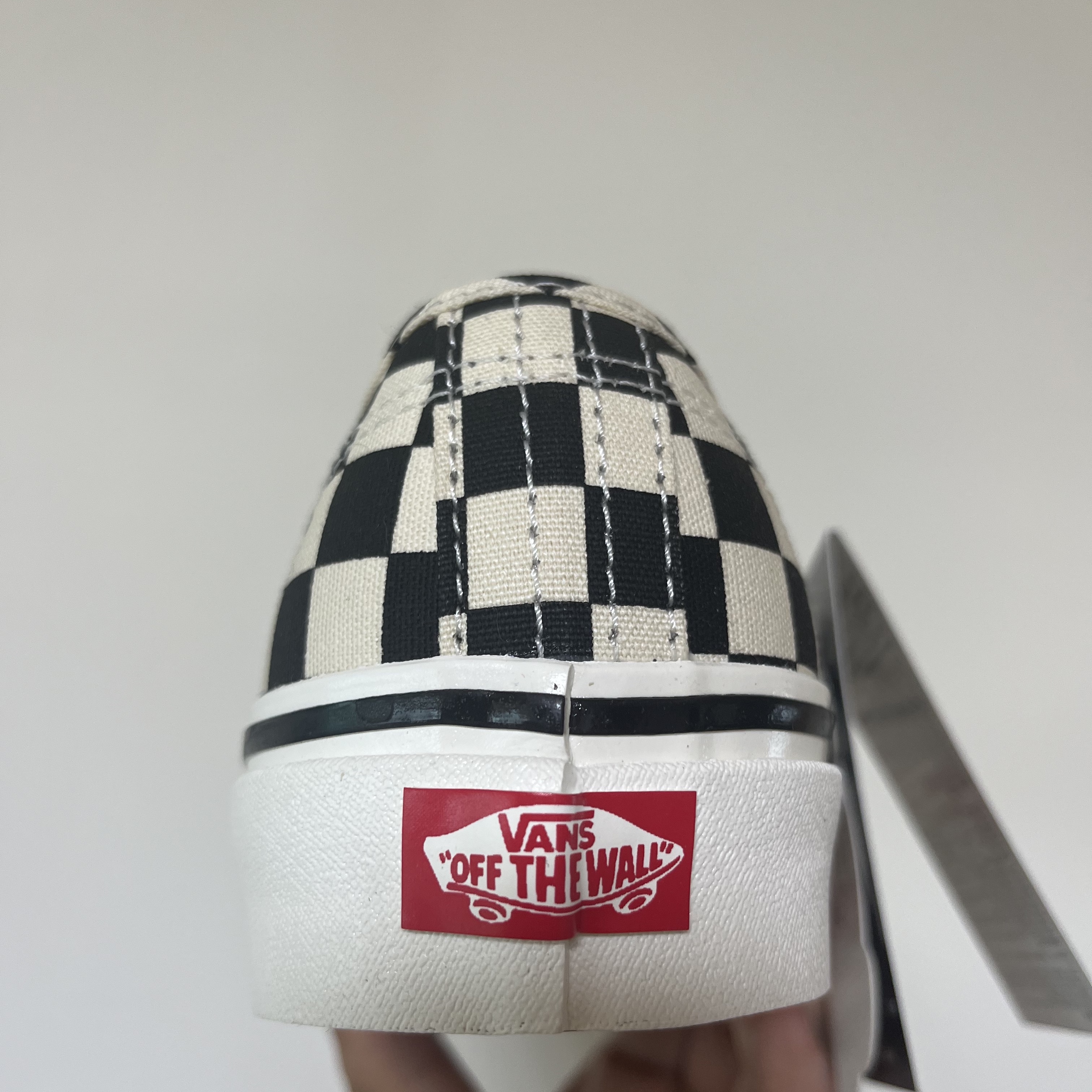 Vans Authentic 44 DX Anaheim Factory Black 착용 스타일 - 3