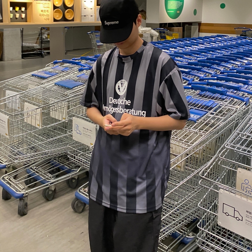 Supreme Washed Chino Twill Camp Cap Black 착용 스타일 - 1