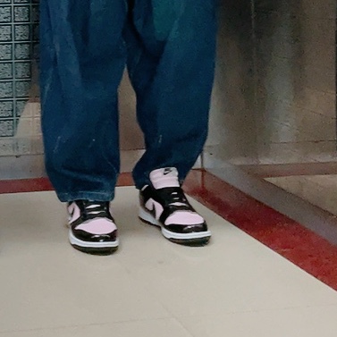 (W) Nike Dunk Low Essential Pink Foam Black 착용 스타일