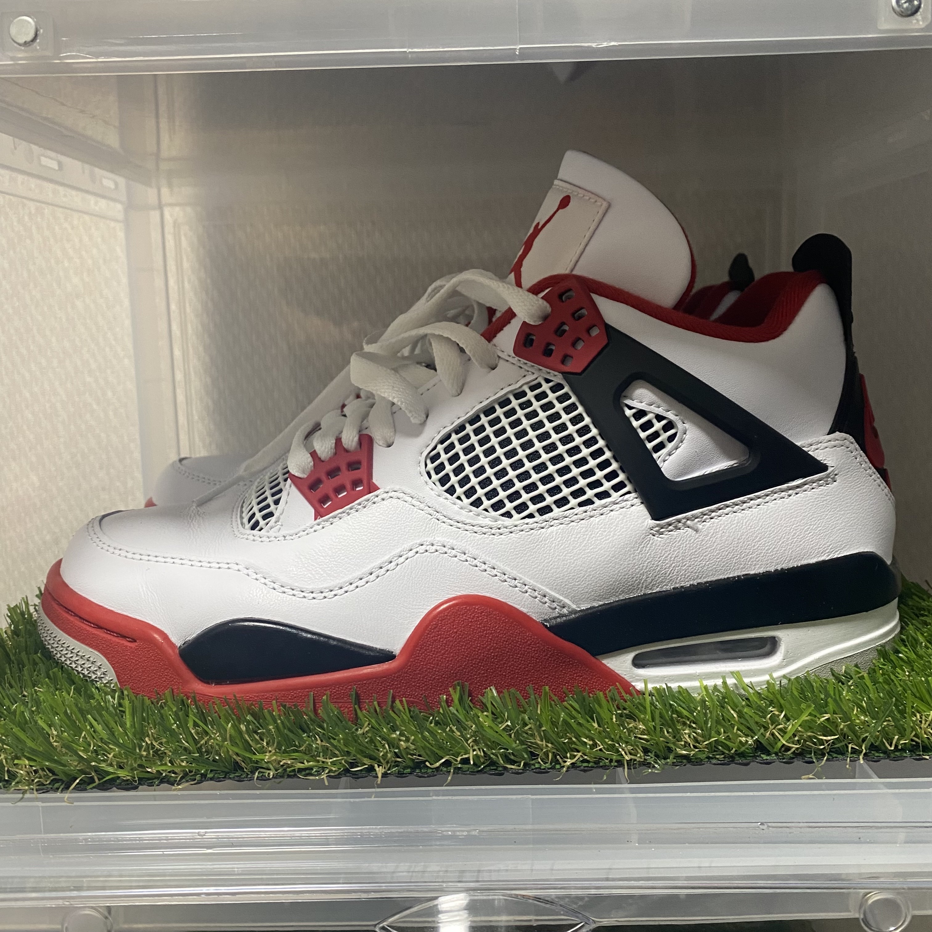 Jordan 4 Retro OG Fire Red 2020 착용 스타일