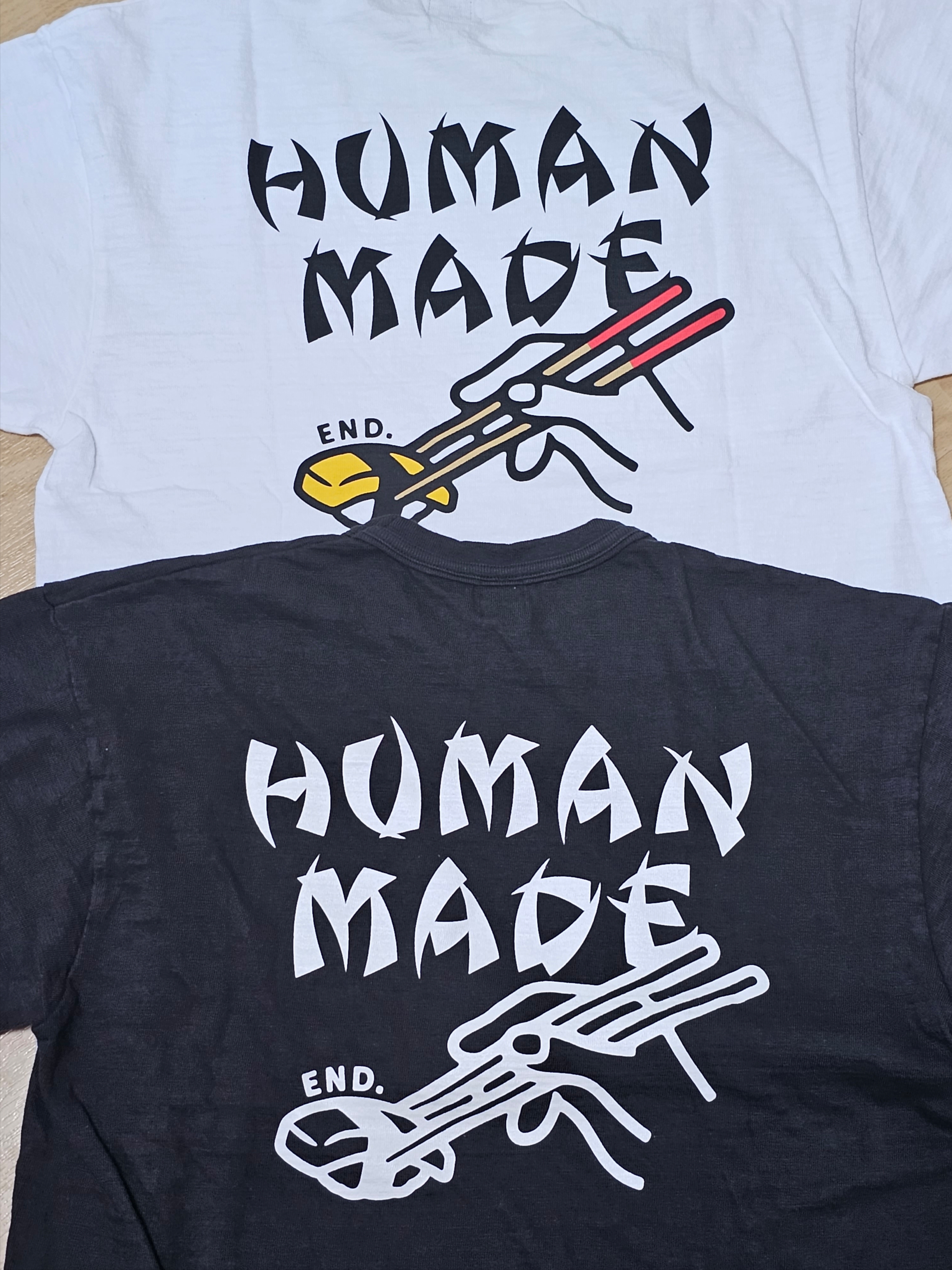 Human Made x END. Sushi T-Shirt White, Human Made x END. Sushi T-Shirt Black 착용 스타일 - 1