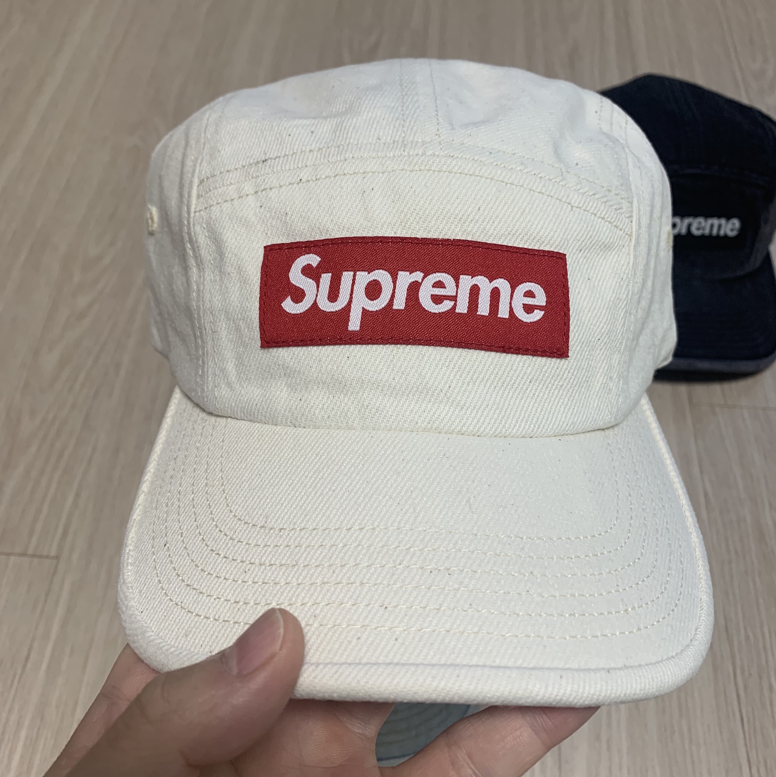 Supreme Denim Camp Cap Natural - 23SS 착용 스타일 - 1