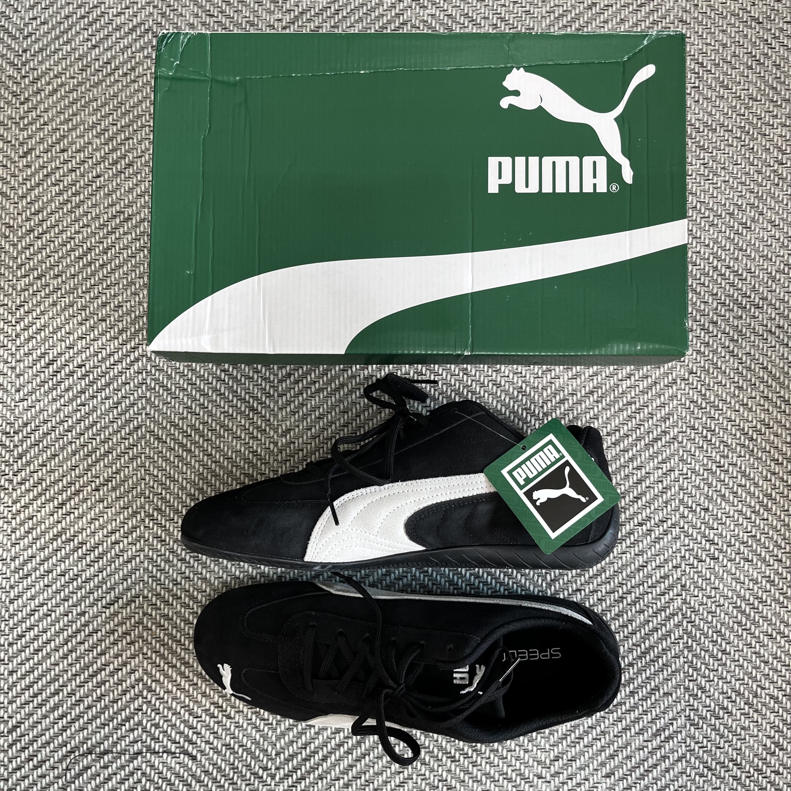 Puma Speedcat LS Black White 착용 스타일 - 1