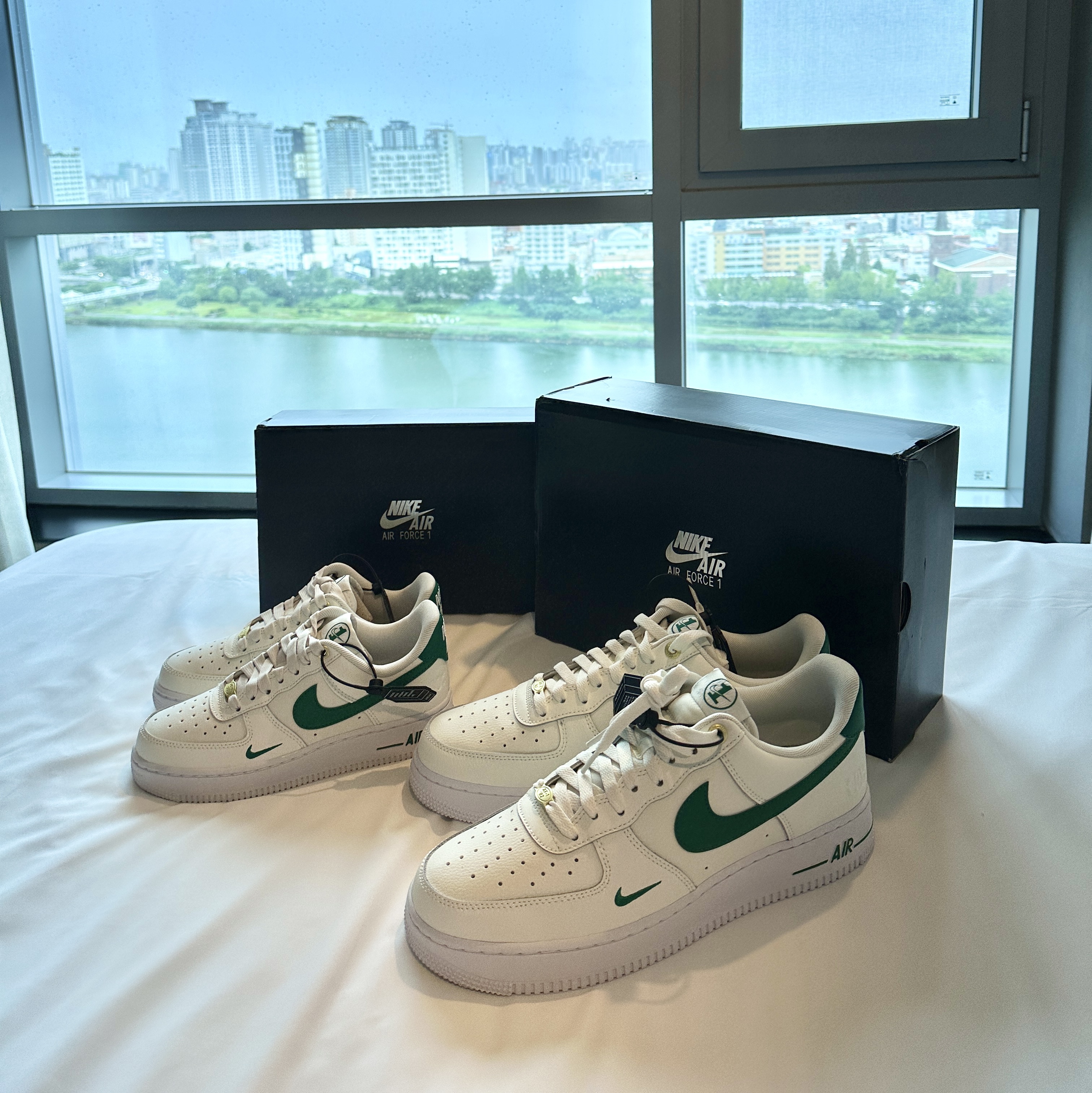 Nike Air Force 1 '07 LV8 40th Anniversary Join Forces Sail Malachite 착용 스타일 - 1