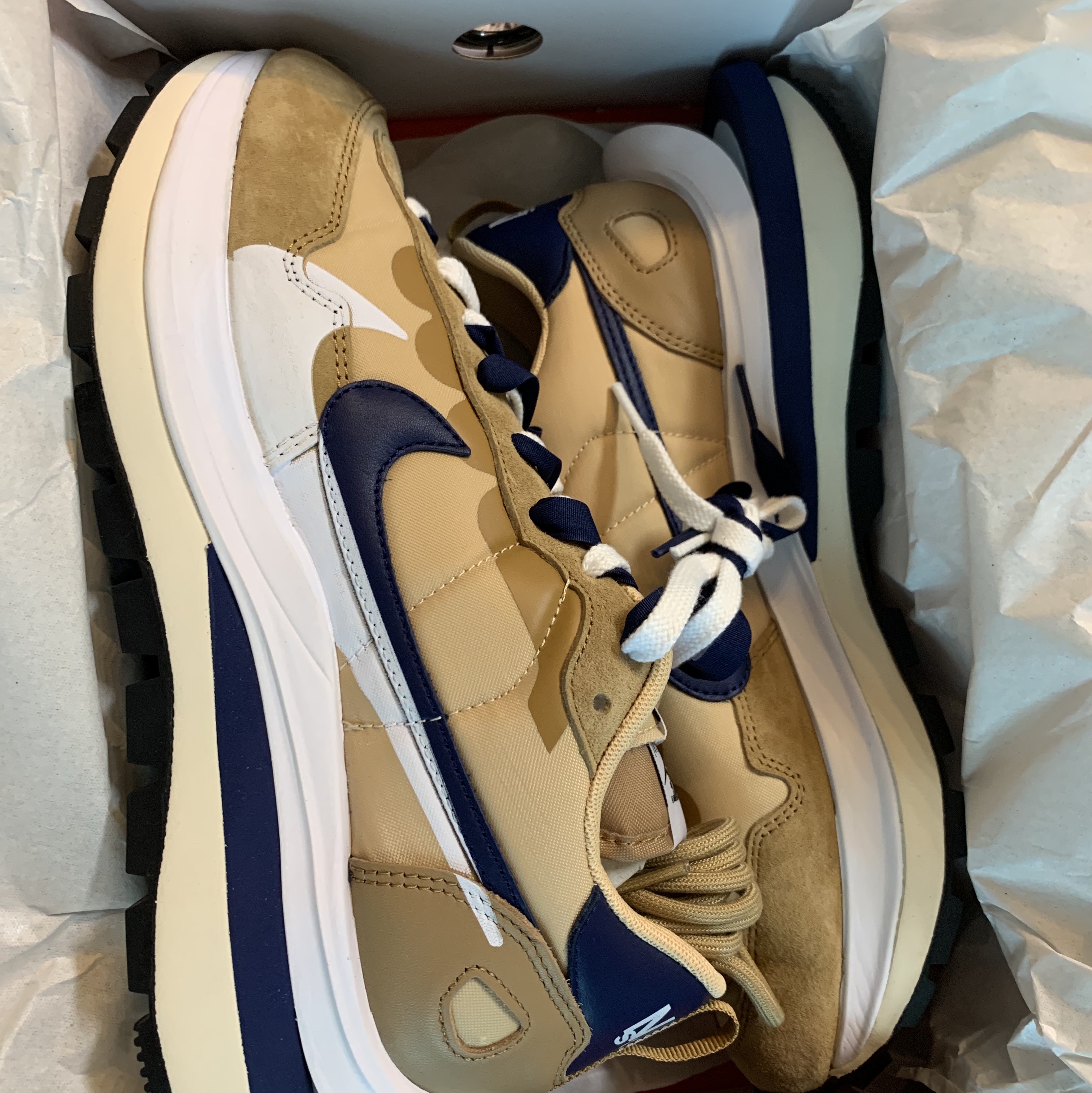 Nike x Sacai VaporWaffle Sesame and Blue Void 착용 스타일 - 1