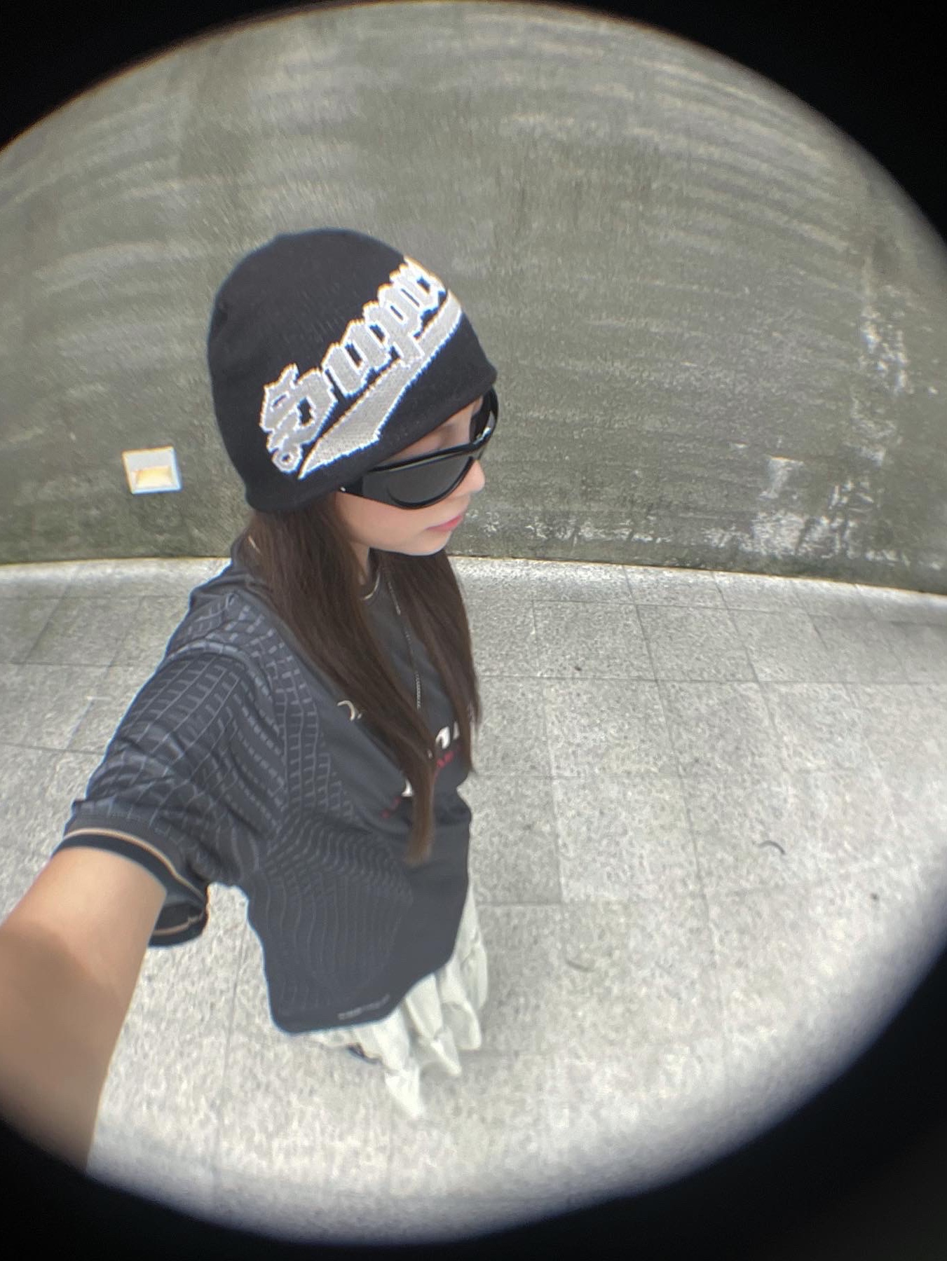 Supreme New Era Script Beanie Black - 22FW, Gentle Monster x Maison Margiela MM003 Black Black 착용 스타일 - 1