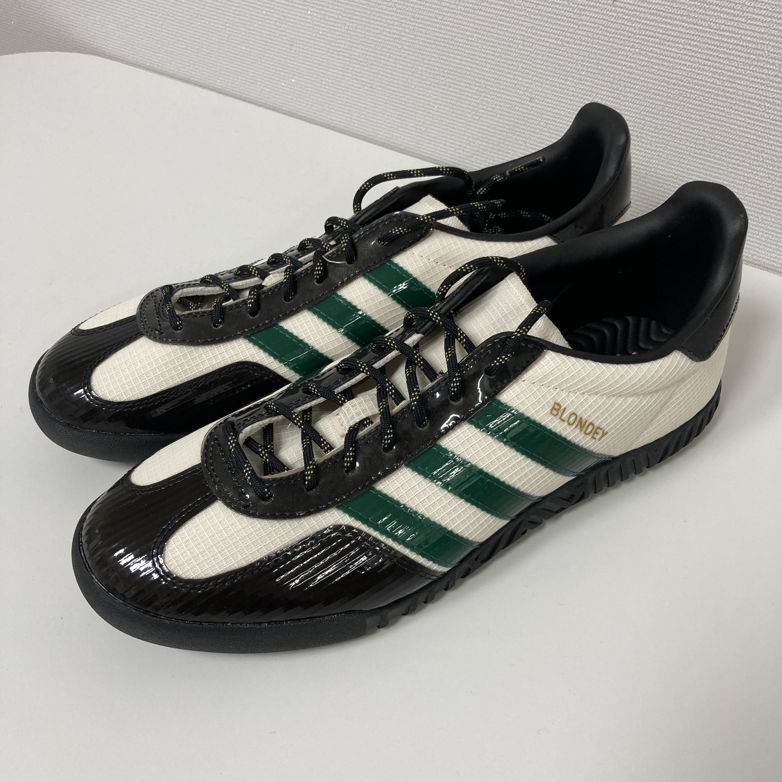Adidas x Blondey McCoy A.B. Gazelle Indoor White Green 착용 스타일 - 1