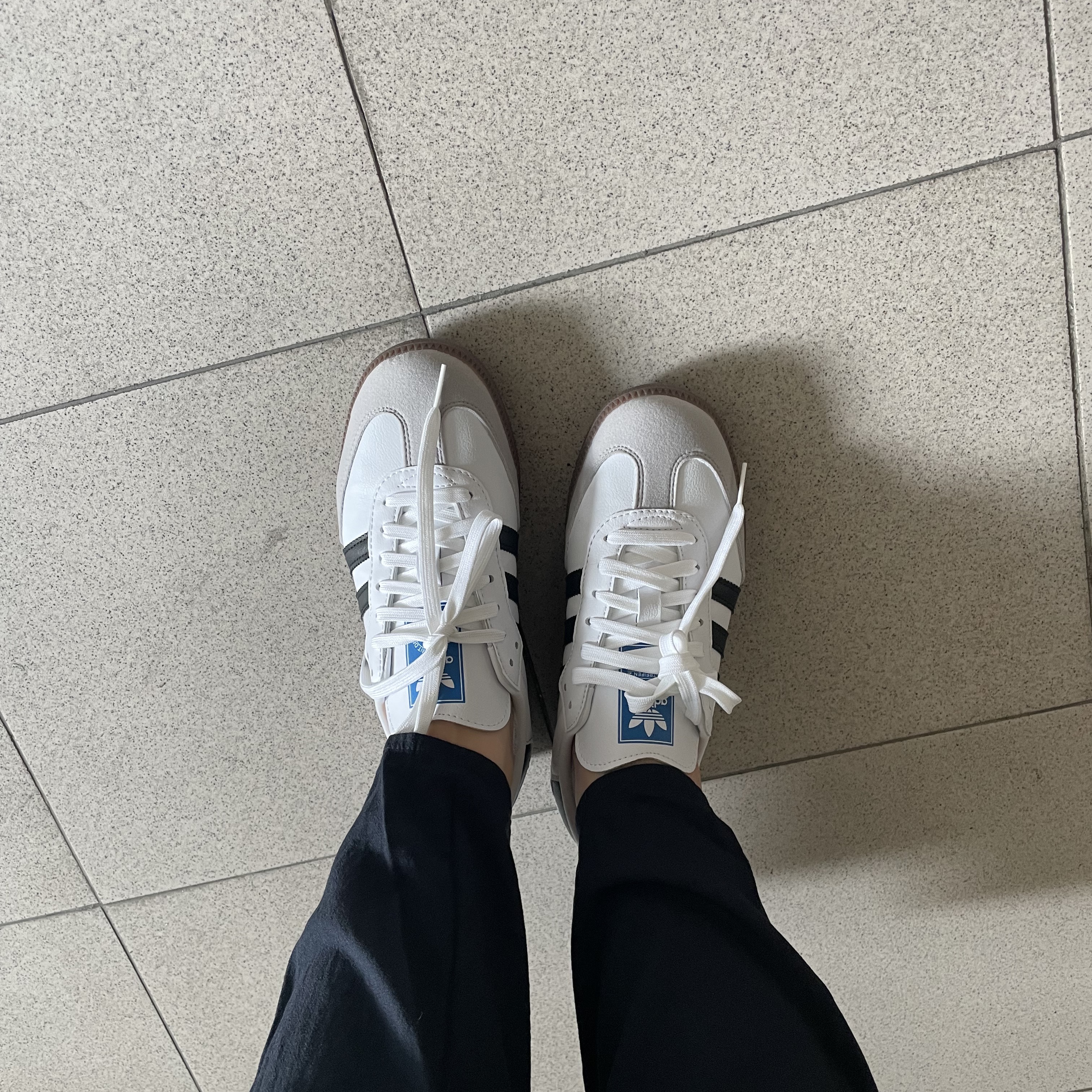 Adidas Samba Vegan White Black 착용 스타일