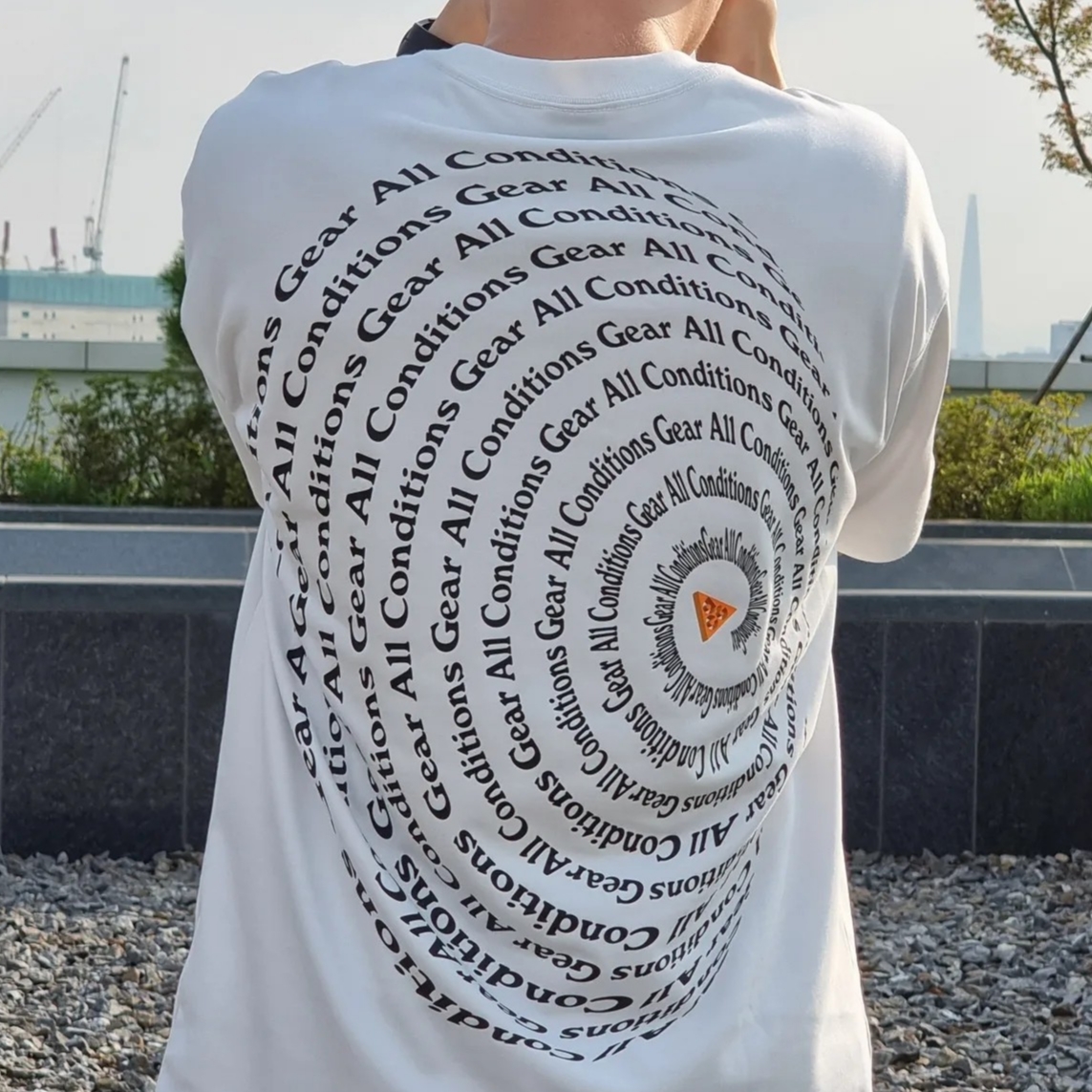 Nike ACG Vortex T-Shirt Summit White - US/EU, Nike ACG Air Mada Black 착용 스타일 - 2