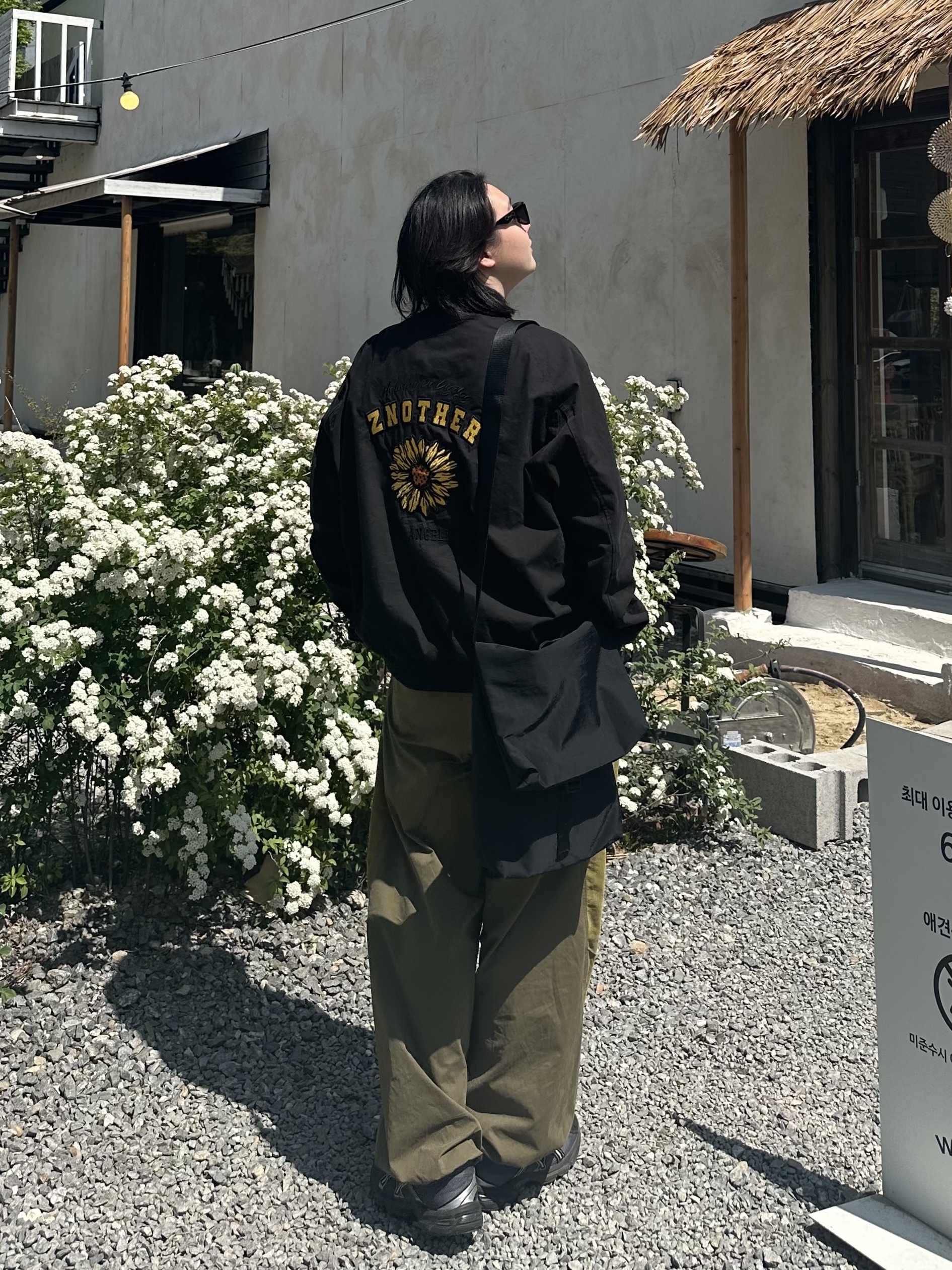 Sansan Gear Corduroy Pants Olive - 22FW, Found Pocket Dim Cross Bag Black 착용 스타일 - 1