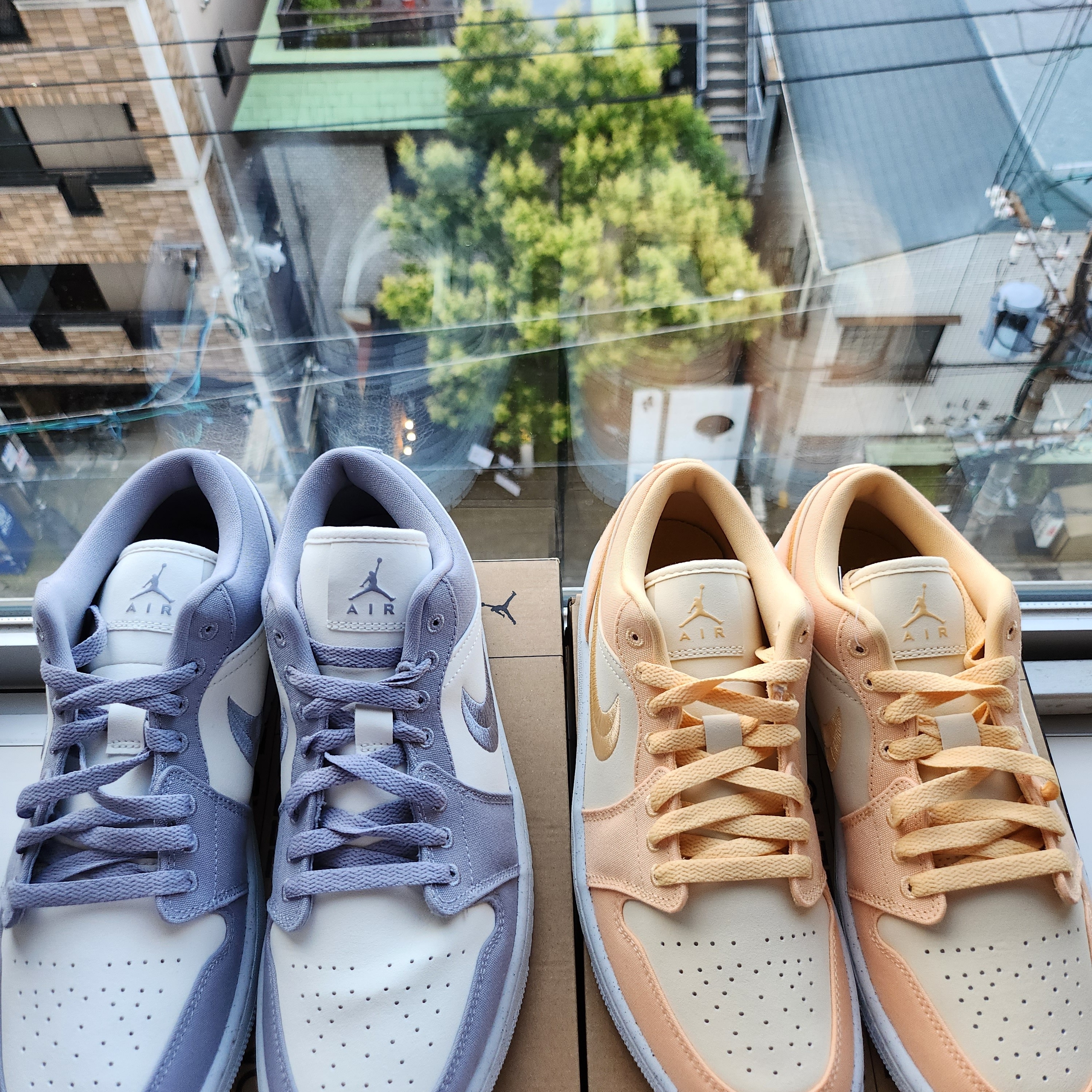 (W) Jordan 1 Low SE Light Steel Grey 착용 스타일 - 1