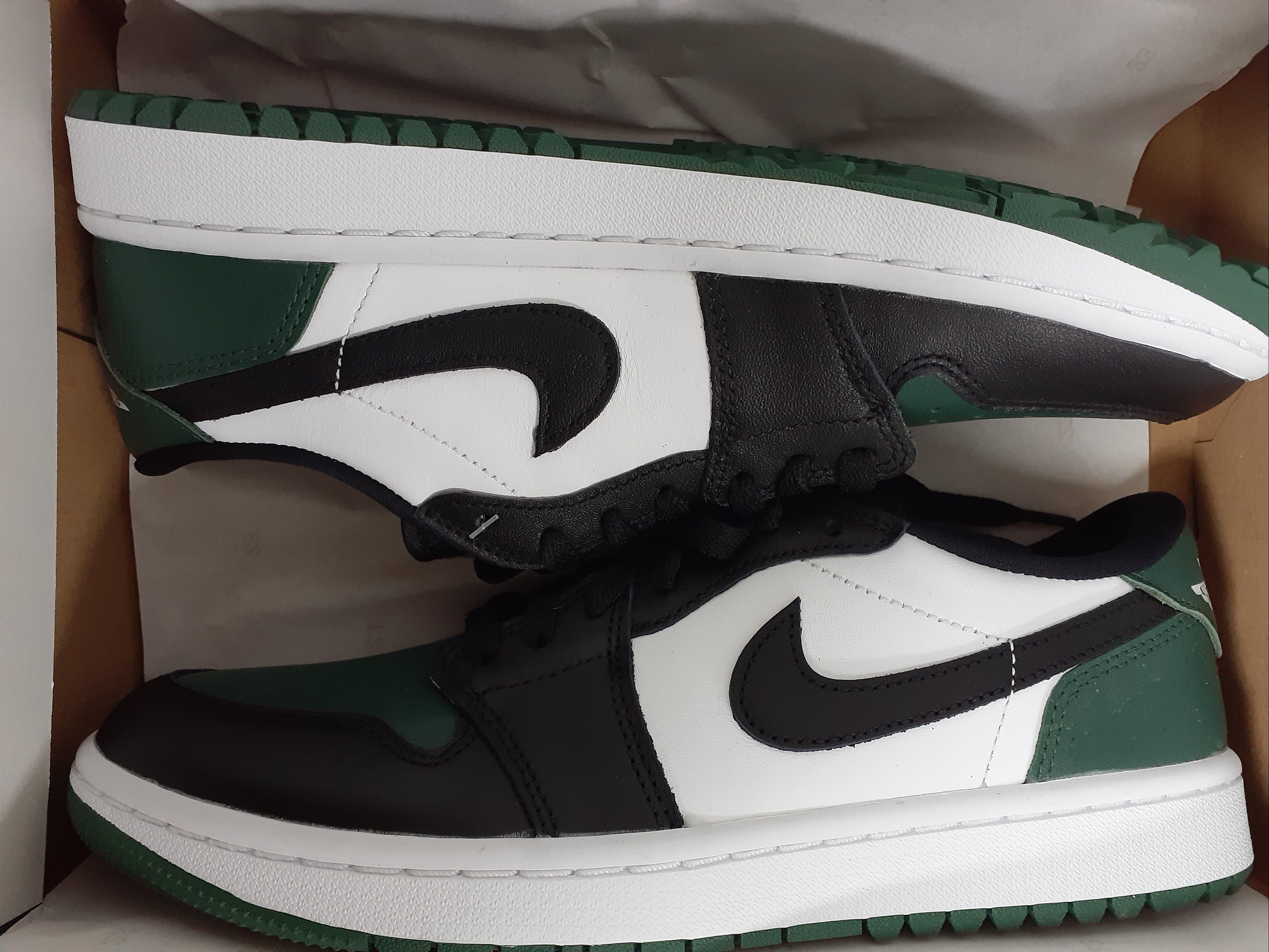 Jordan 1 Low Golf Noble Green 착용 스타일