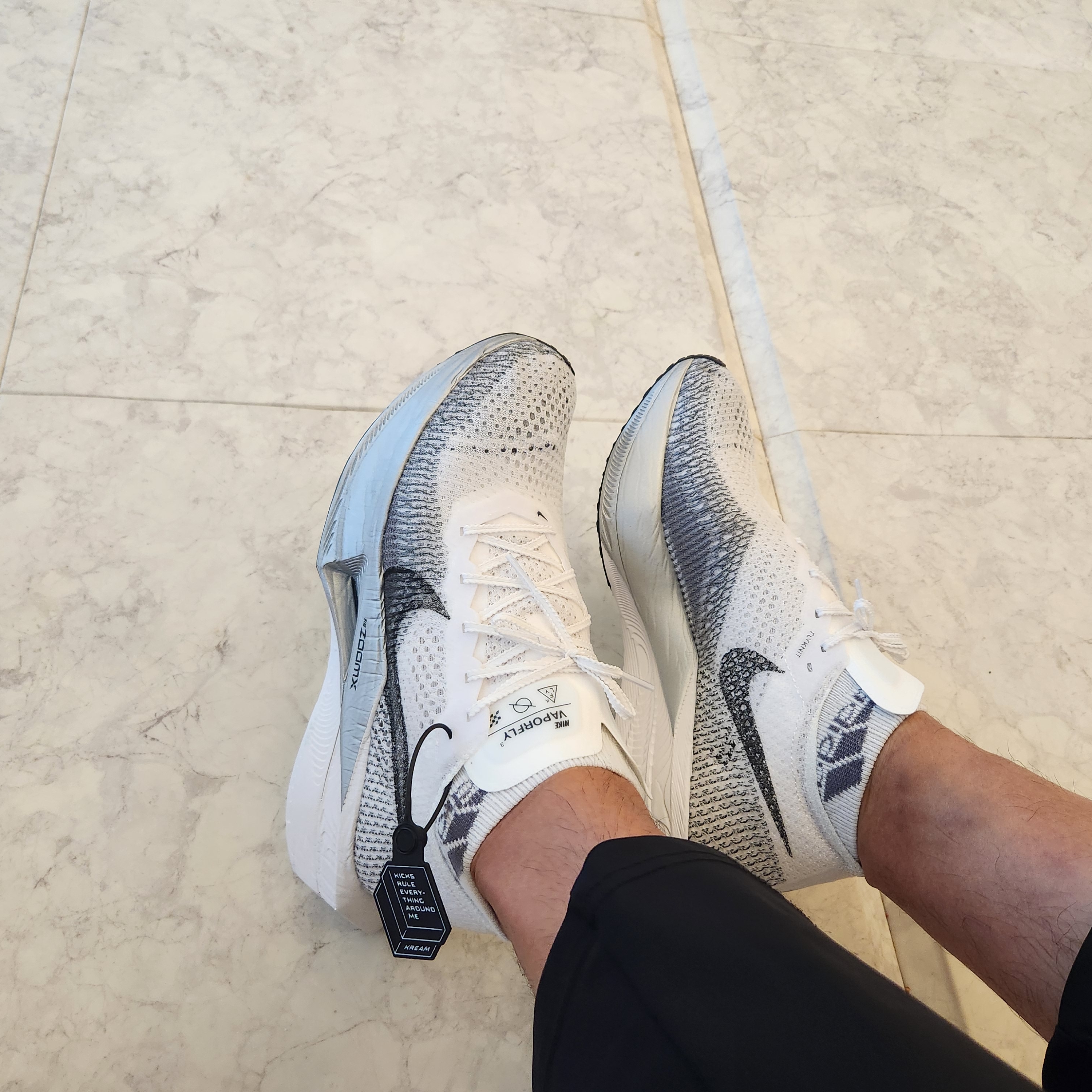 Nike ZoomX Vaporfly Next% 3 White Grey 착용 스타일