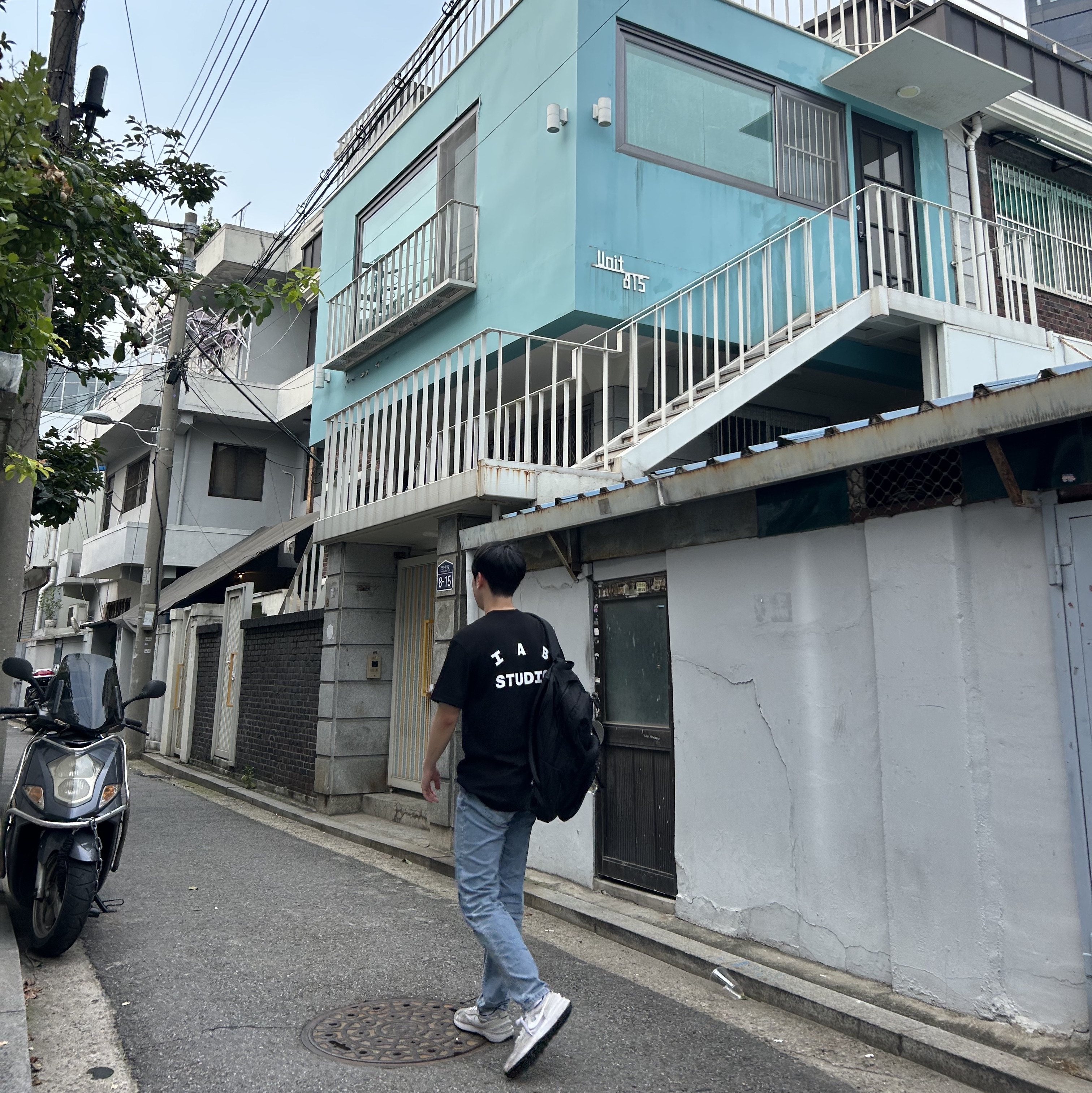 IAB Studio 10th Anniversary T-Shirt Black, Nike Waffle One Infinite Lilac 착용 스타일 - 1