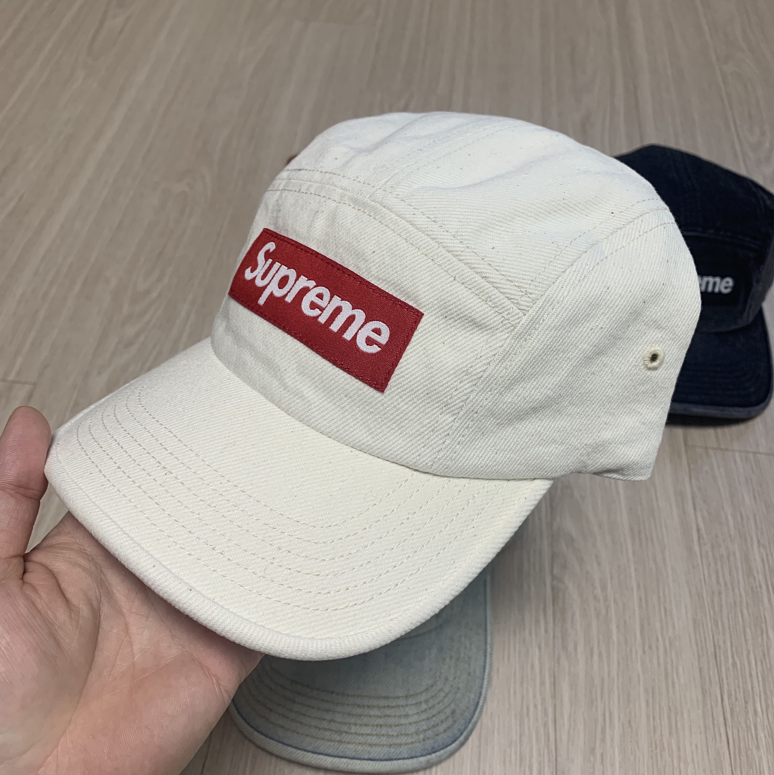 Supreme Denim Camp Cap Natural - 23SS 착용 스타일 - 2