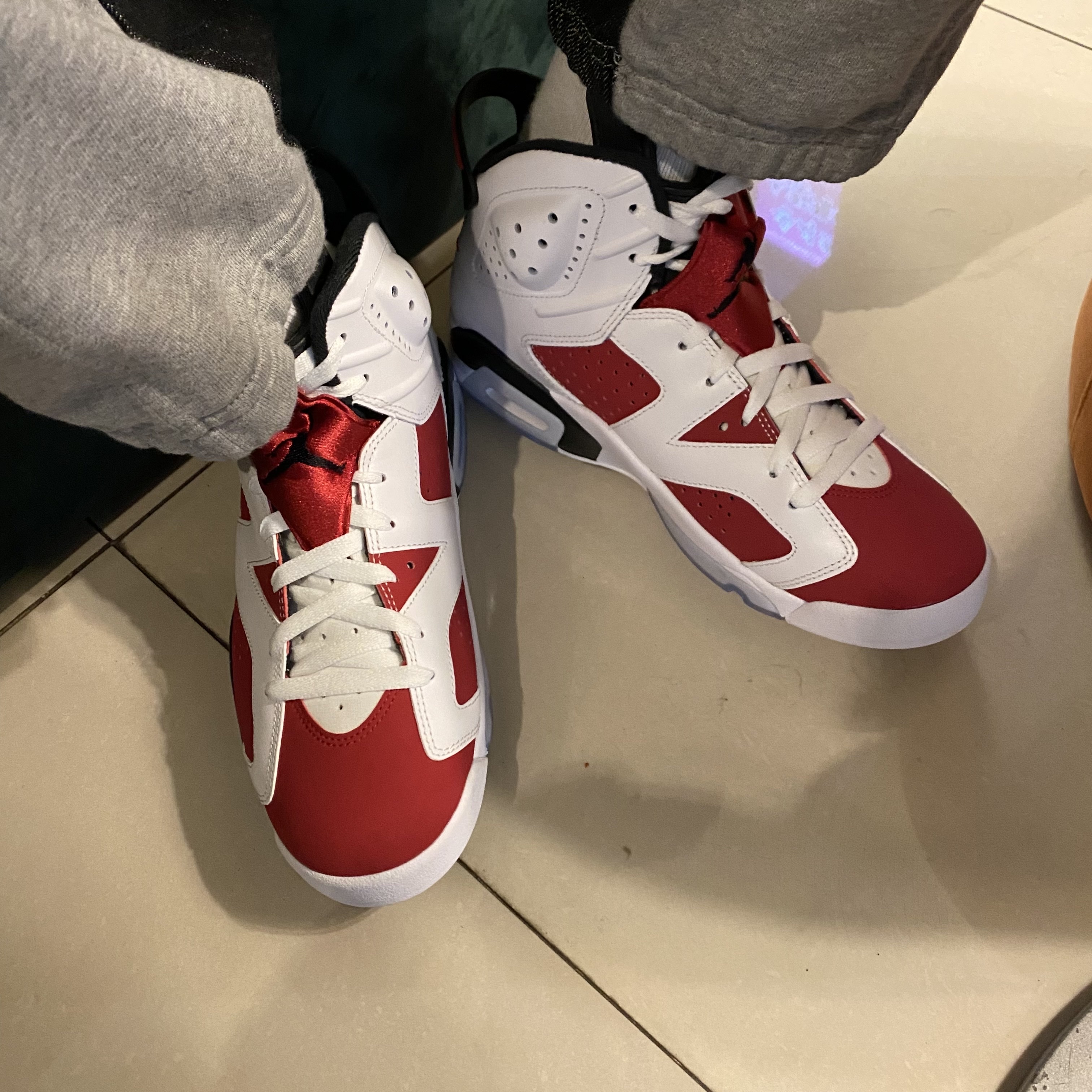 Jordan 6 Retro Carmine 2021 착용 스타일