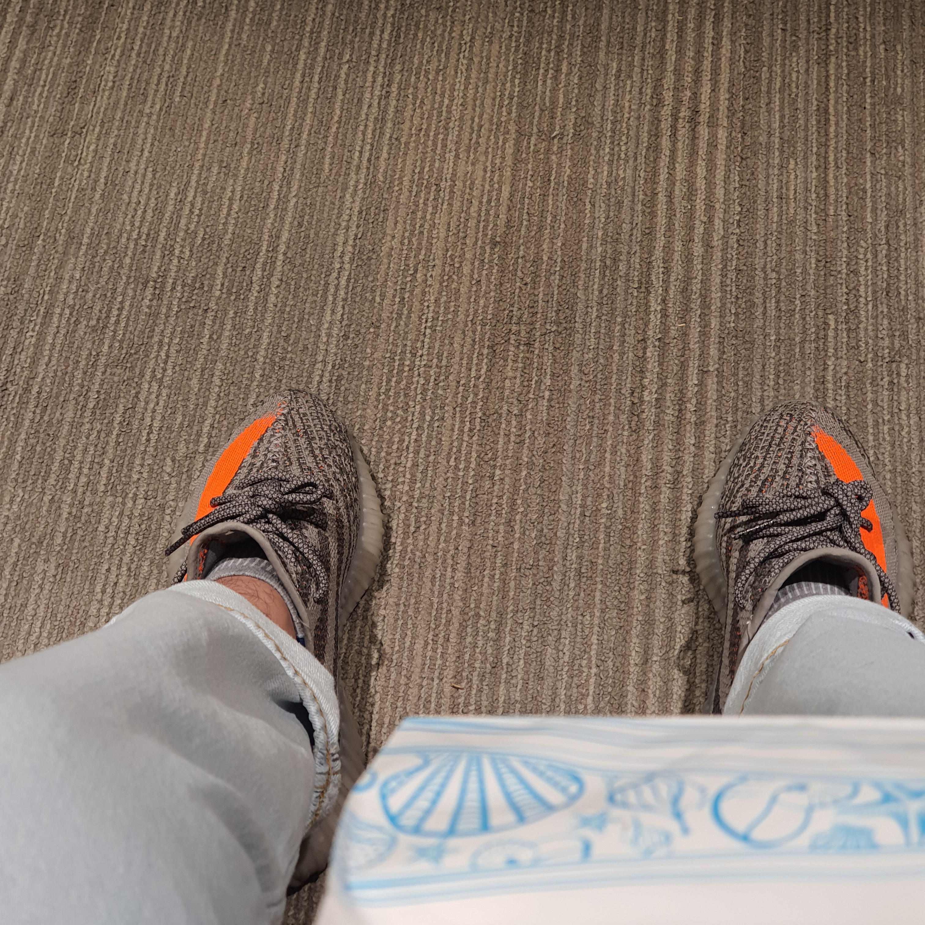 Adidas Yeezy Boost 350 V2 Beluga - Reflective 착용 스타일 - 1