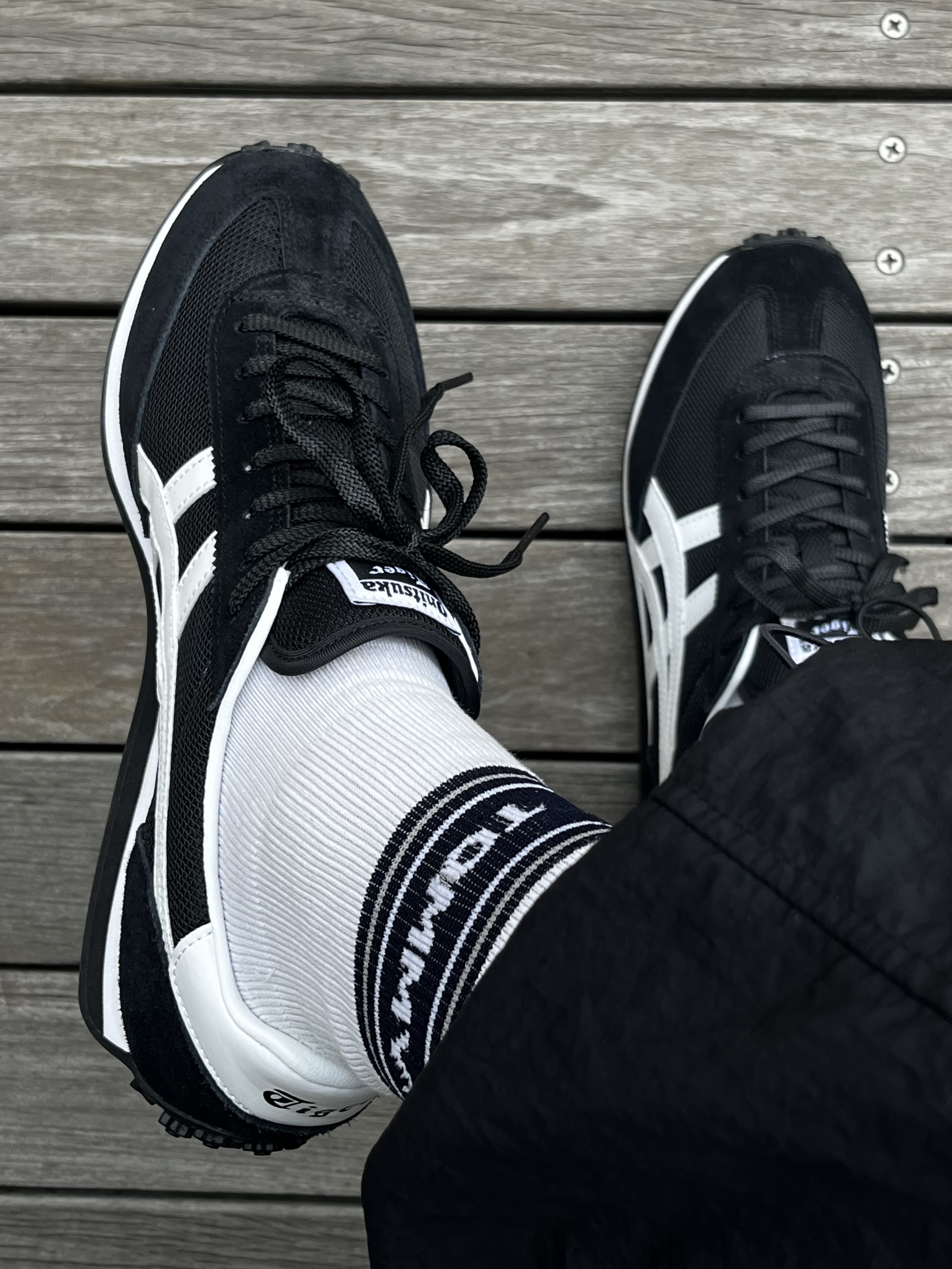 Onitsuka Tiger EDR 78 Black White 착용 스타일
