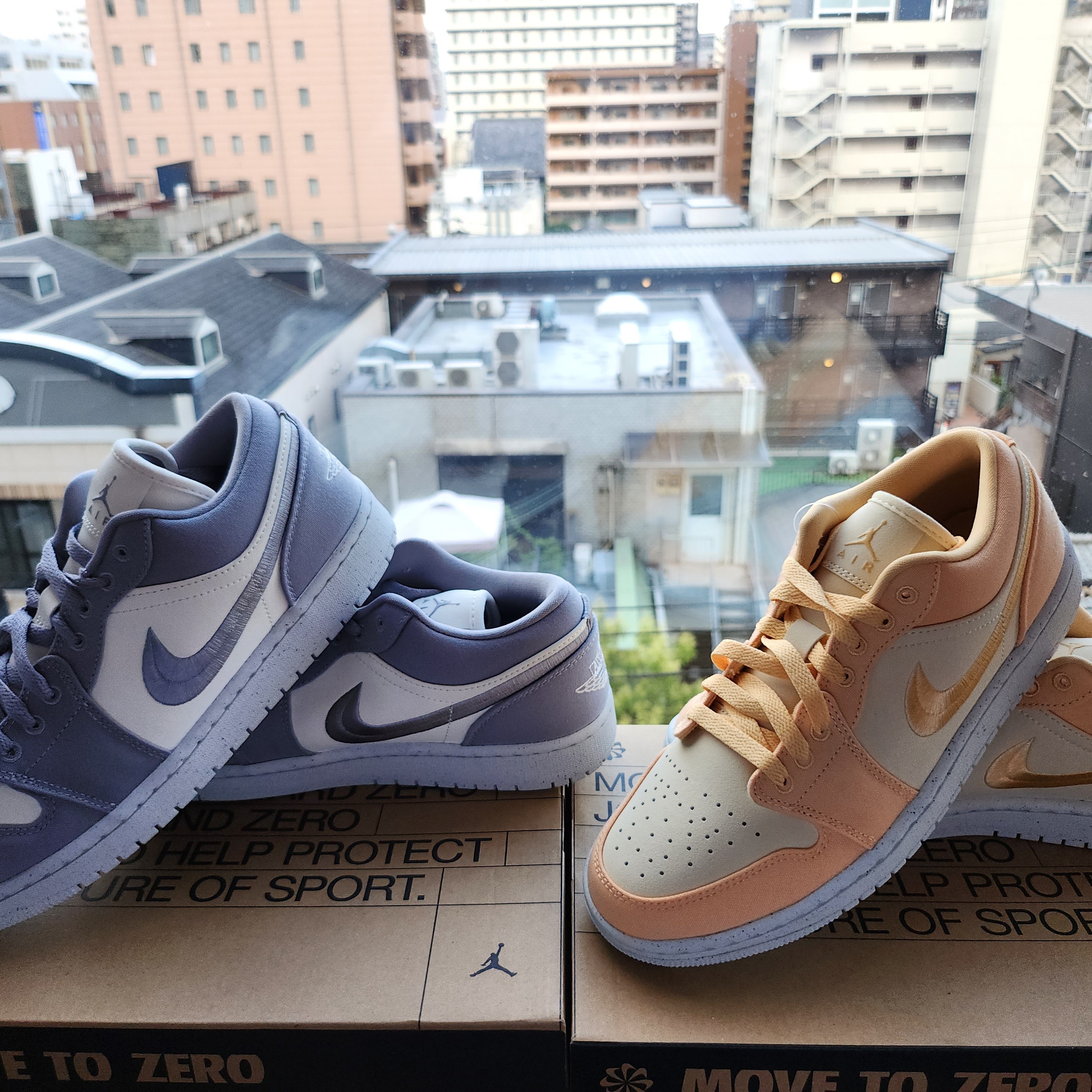 (W) Jordan 1 Low SE Light Steel Grey 착용 스타일 - 2