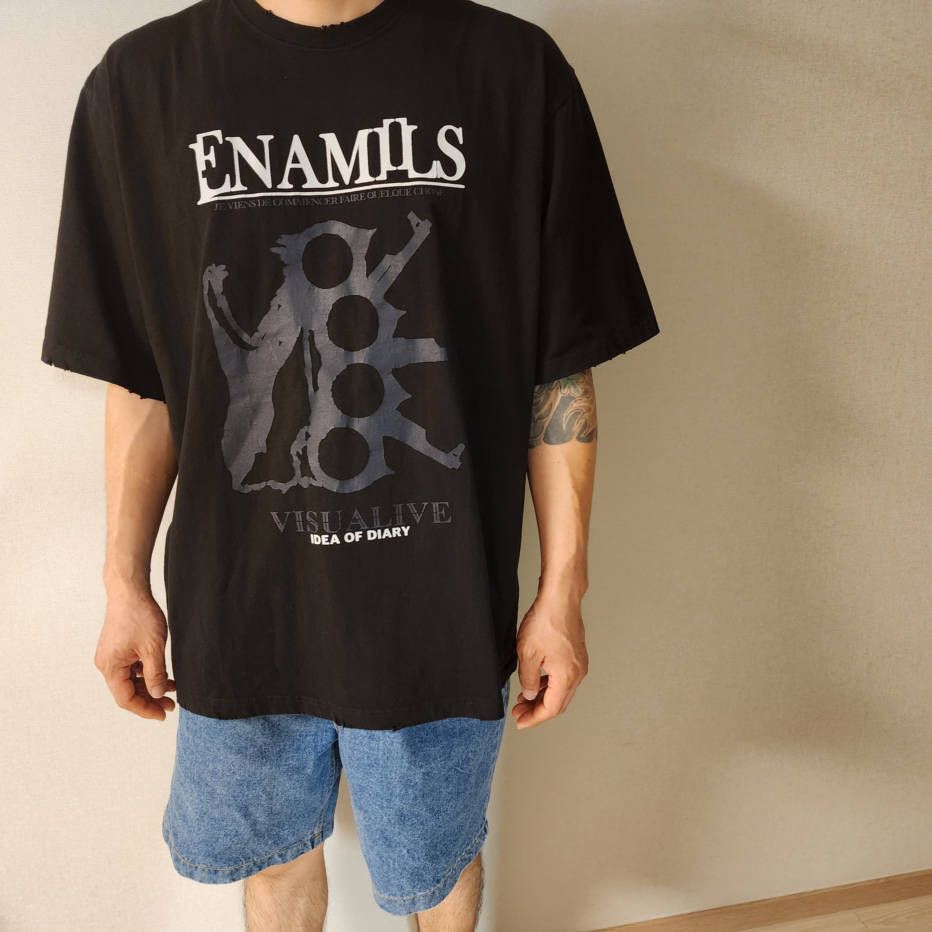 Undermycar Enamils Graphic T-Shirt Black - 23SS 착용 스타일