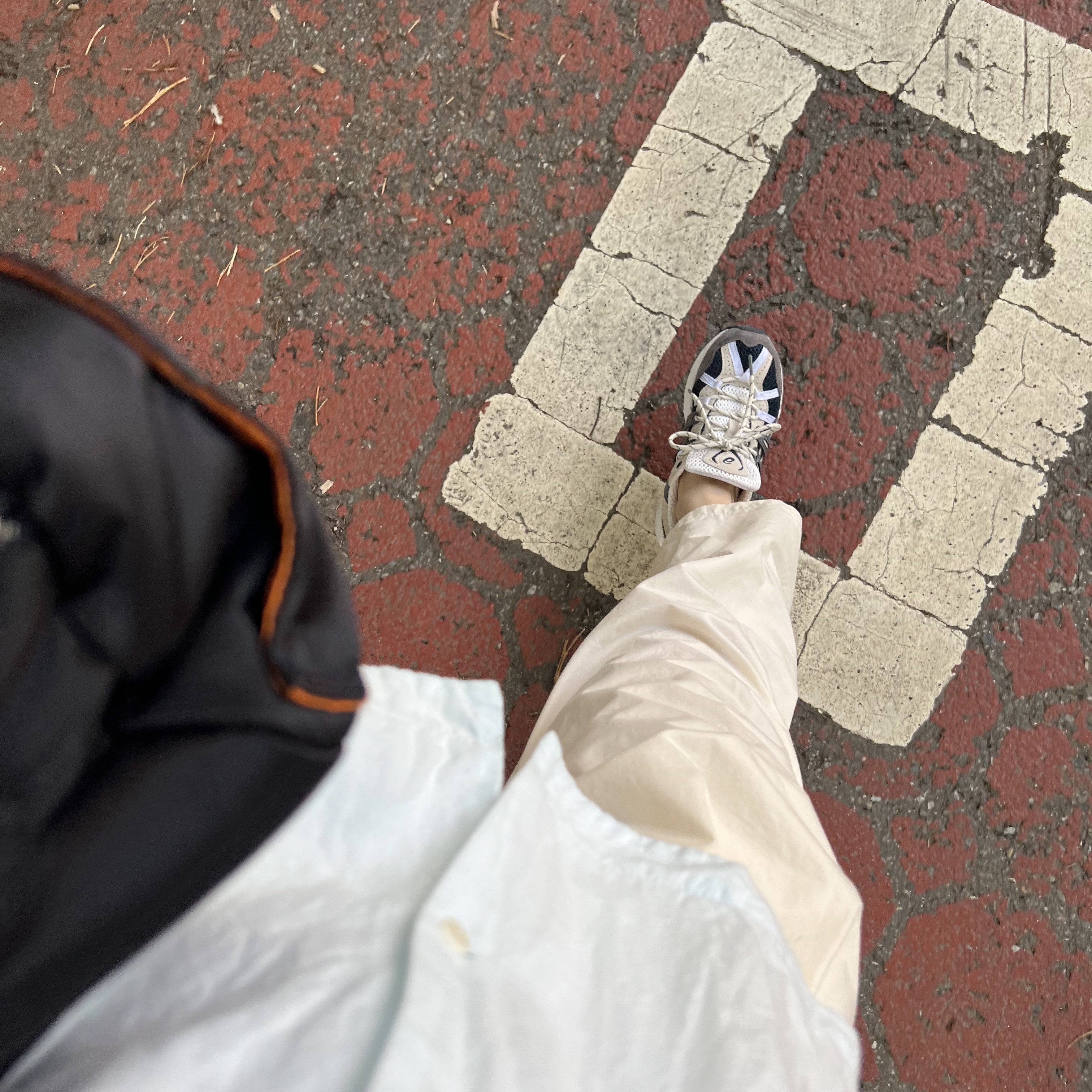 Porter Tanker Duffle Bag L Black, Asics Gel-Sonoma 15-50 French Blue 착용 스타일
