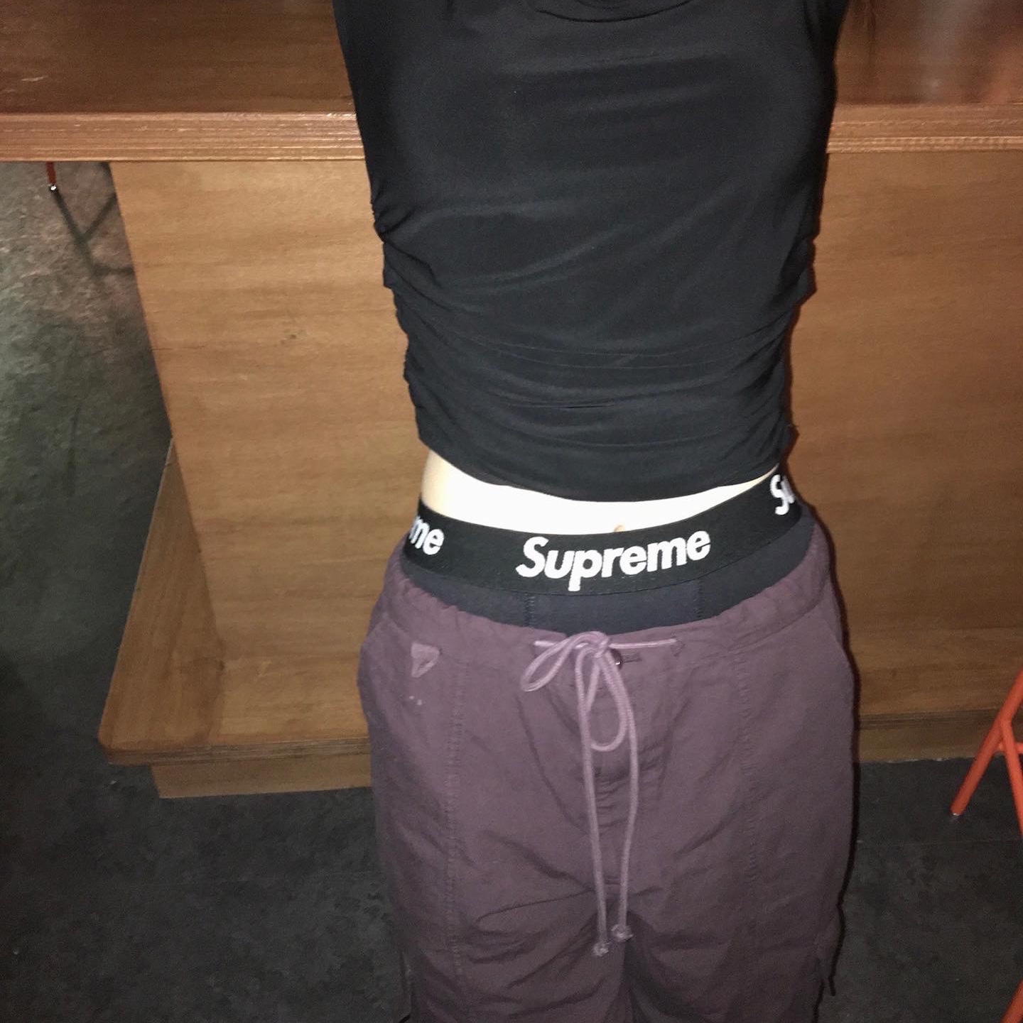 Supreme Hanes Boxer Briefs Black (4 Pack) 착용 스타일