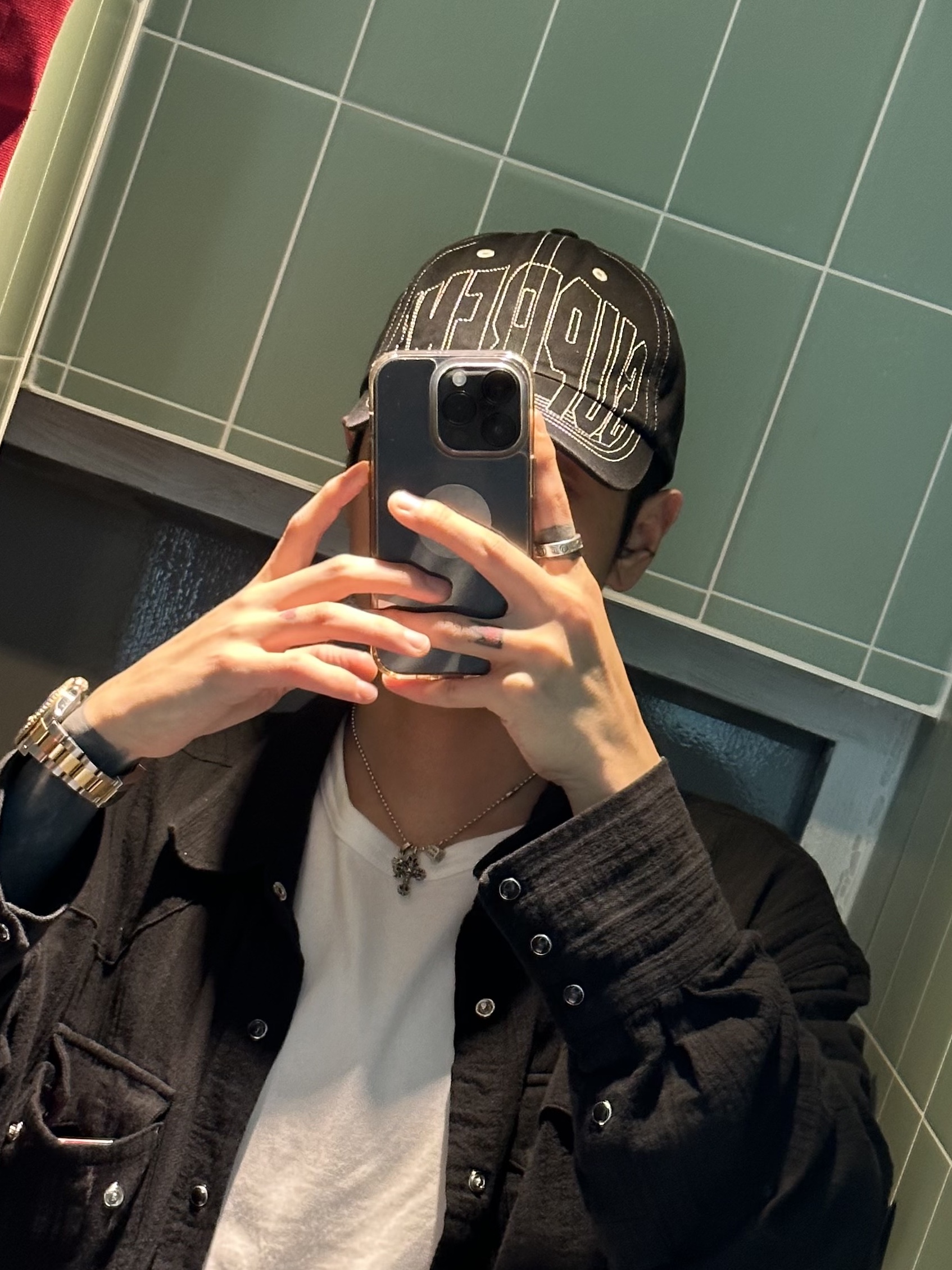 Supreme Visor Stitch 6-Panel Black - 23SS 착용 스타일 - 2