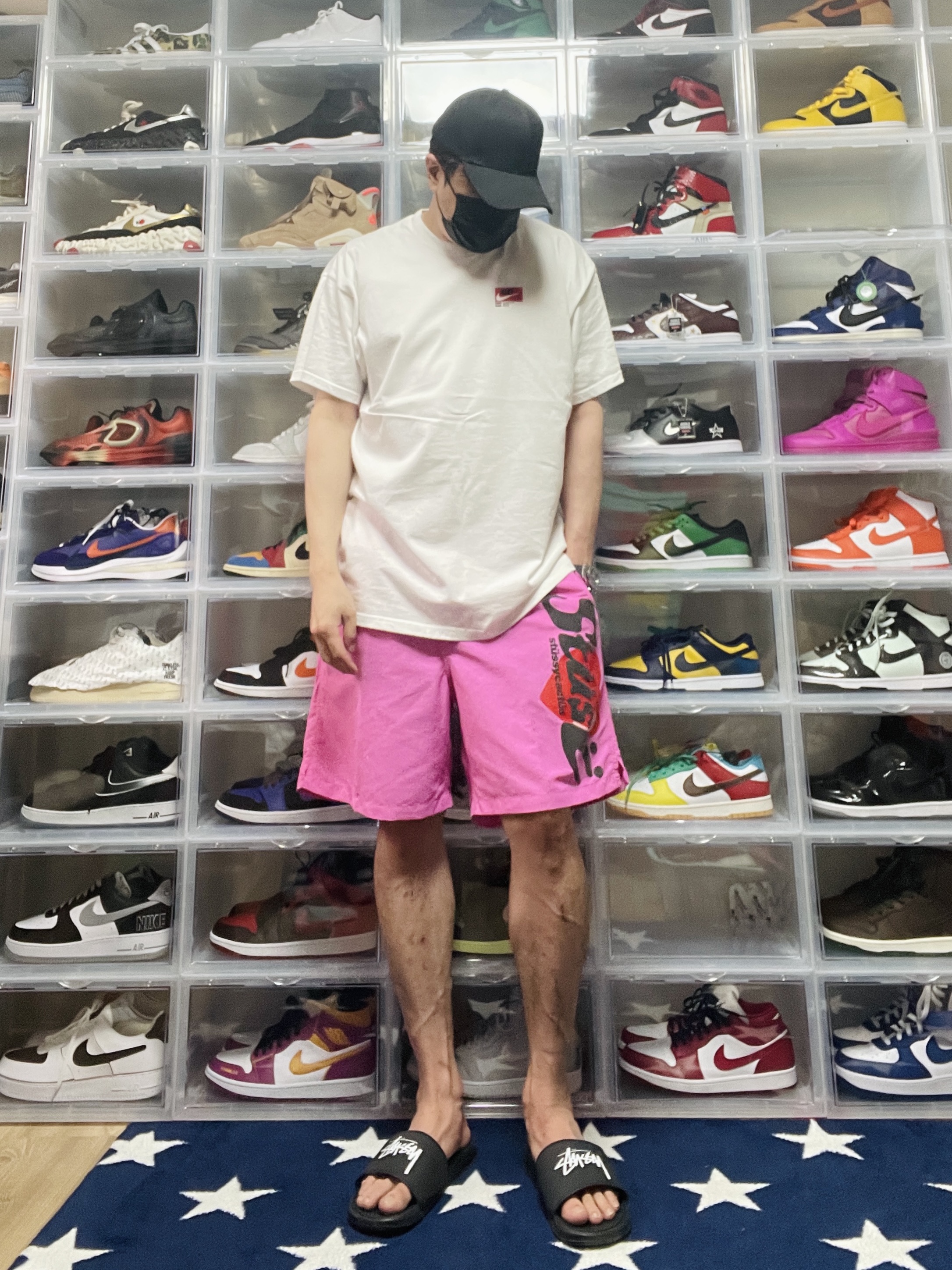 Stussy x Cactus Plant Flea Market Shorts Pink, Nike x Stussy Benassi Slide Off Noir 착용 스타일 - 2