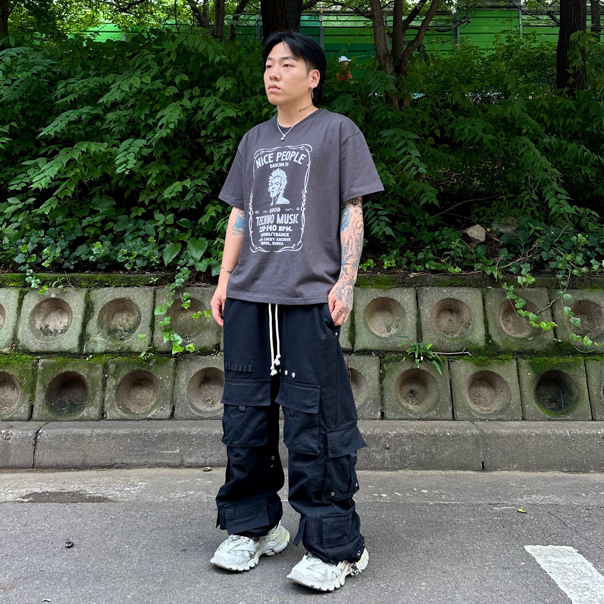 Balenciaga Track.2 Sneakers White 착용 스타일 - 3