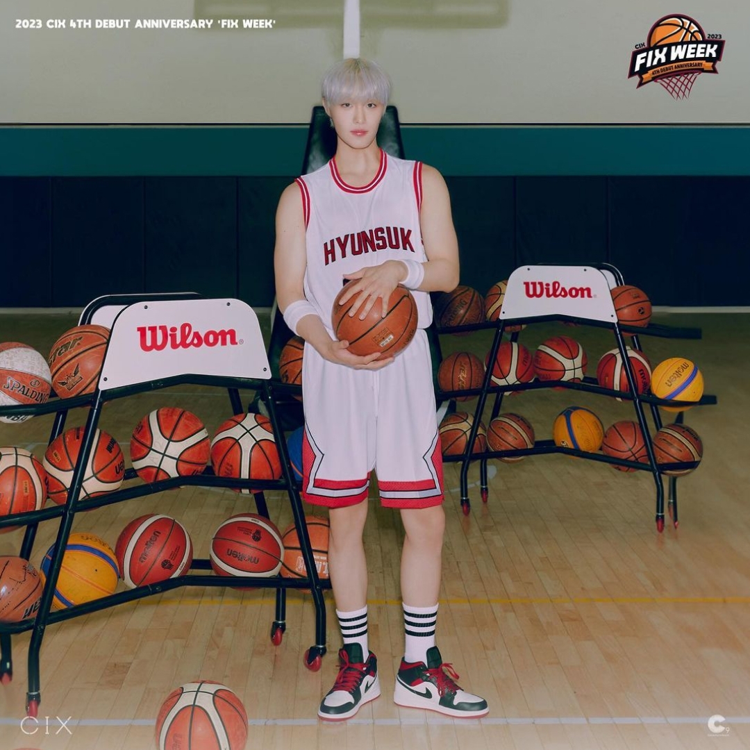 Jordan 1 Mid White Gym Red 착용 스타일 - 2