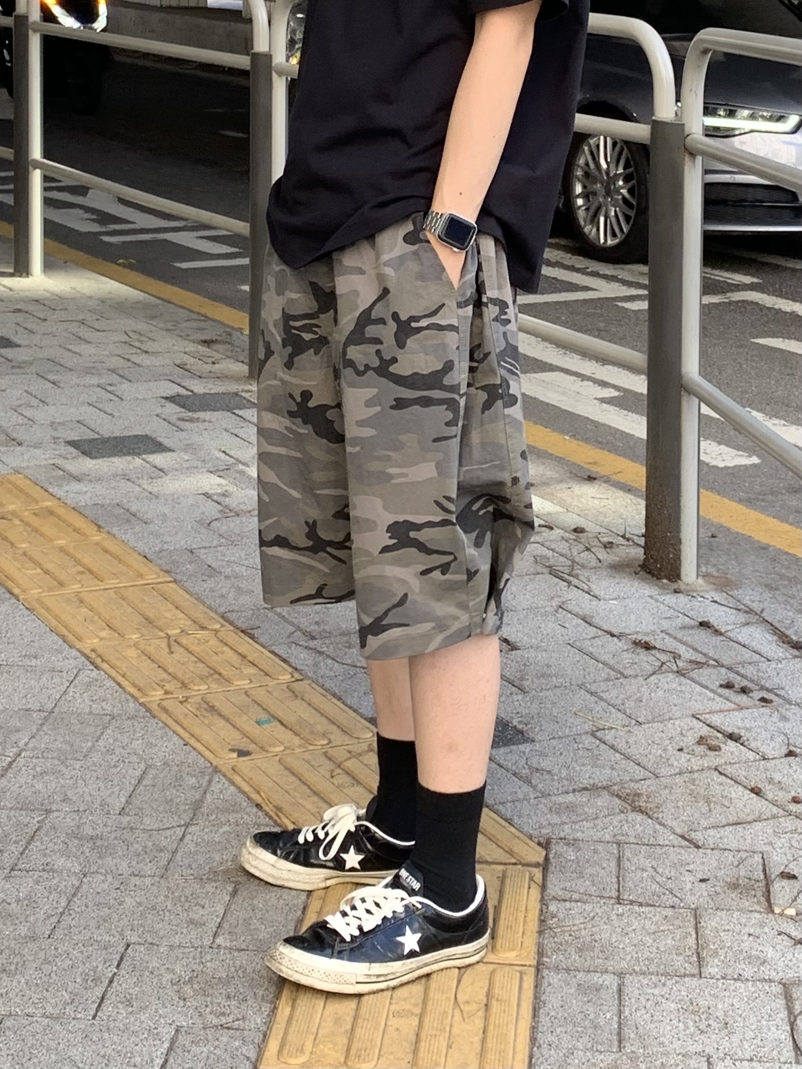 Converse One Star Ox HanByeol Black 착용 스타일 - 3