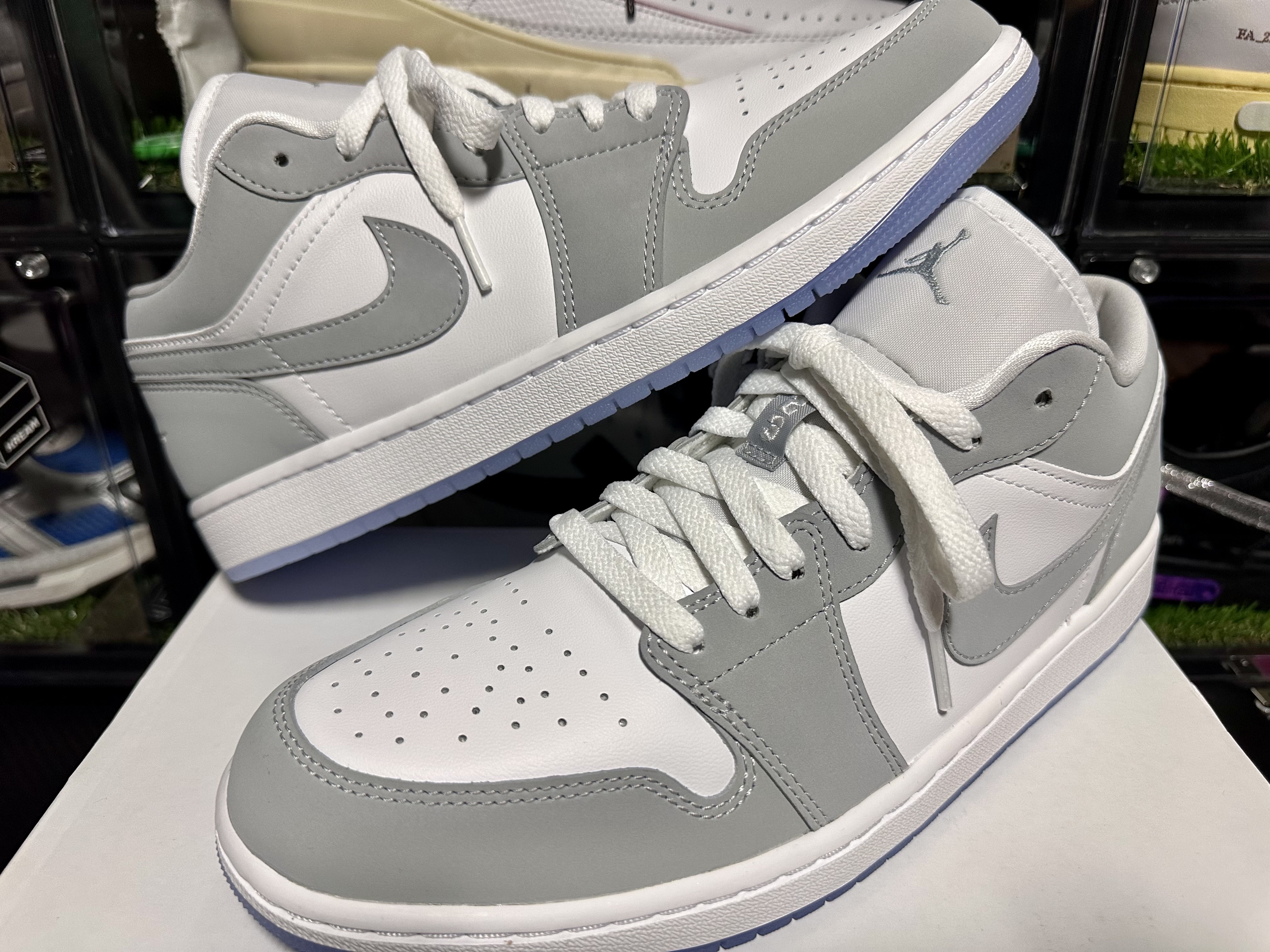 (W) Jordan 1 Low White Wolf Grey 착용 스타일 - 2