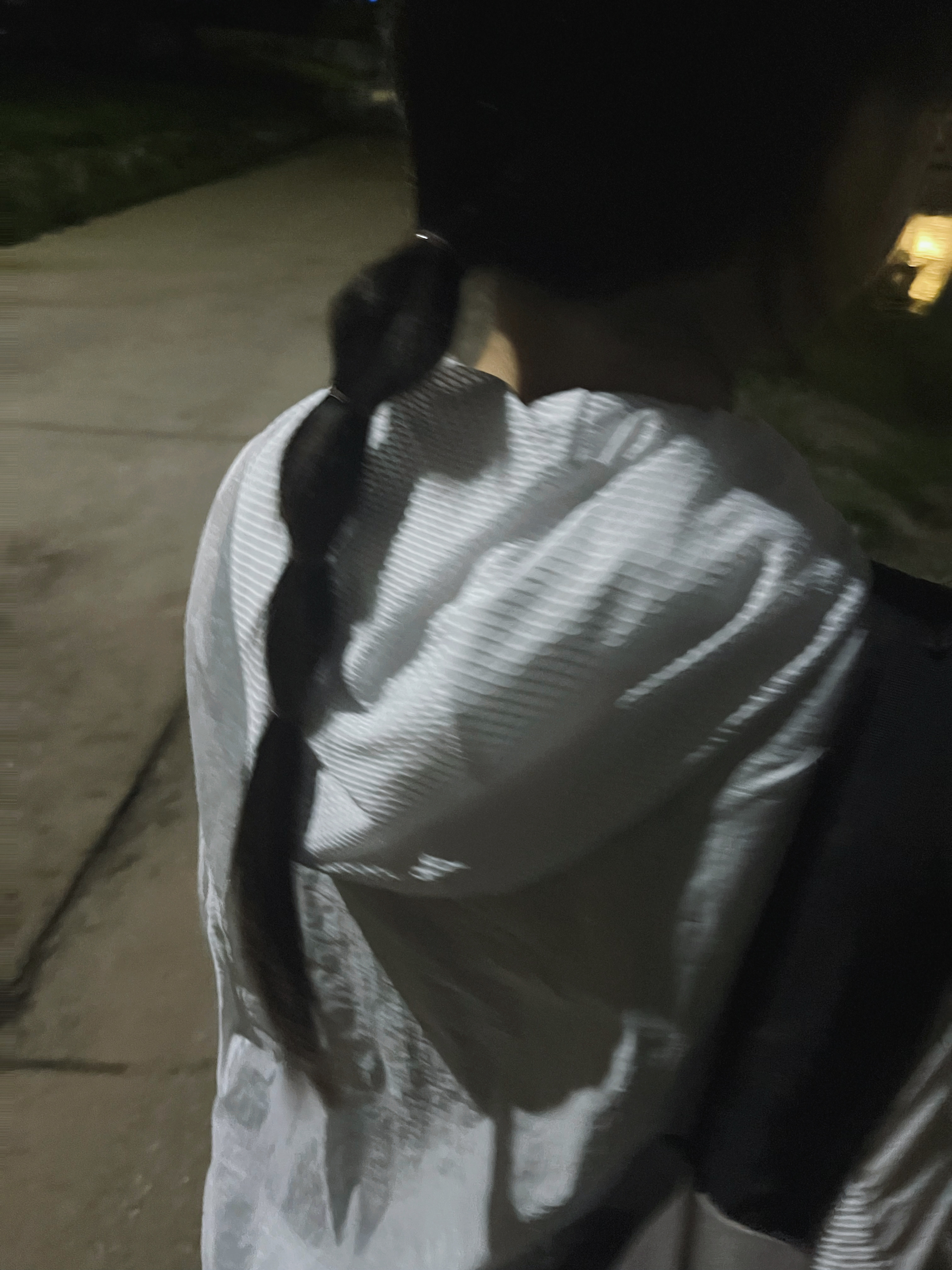 Mischief Rhombus Backpack Pink Grey, Keen Shanti Black Dawn Blue 착용 스타일 - 3