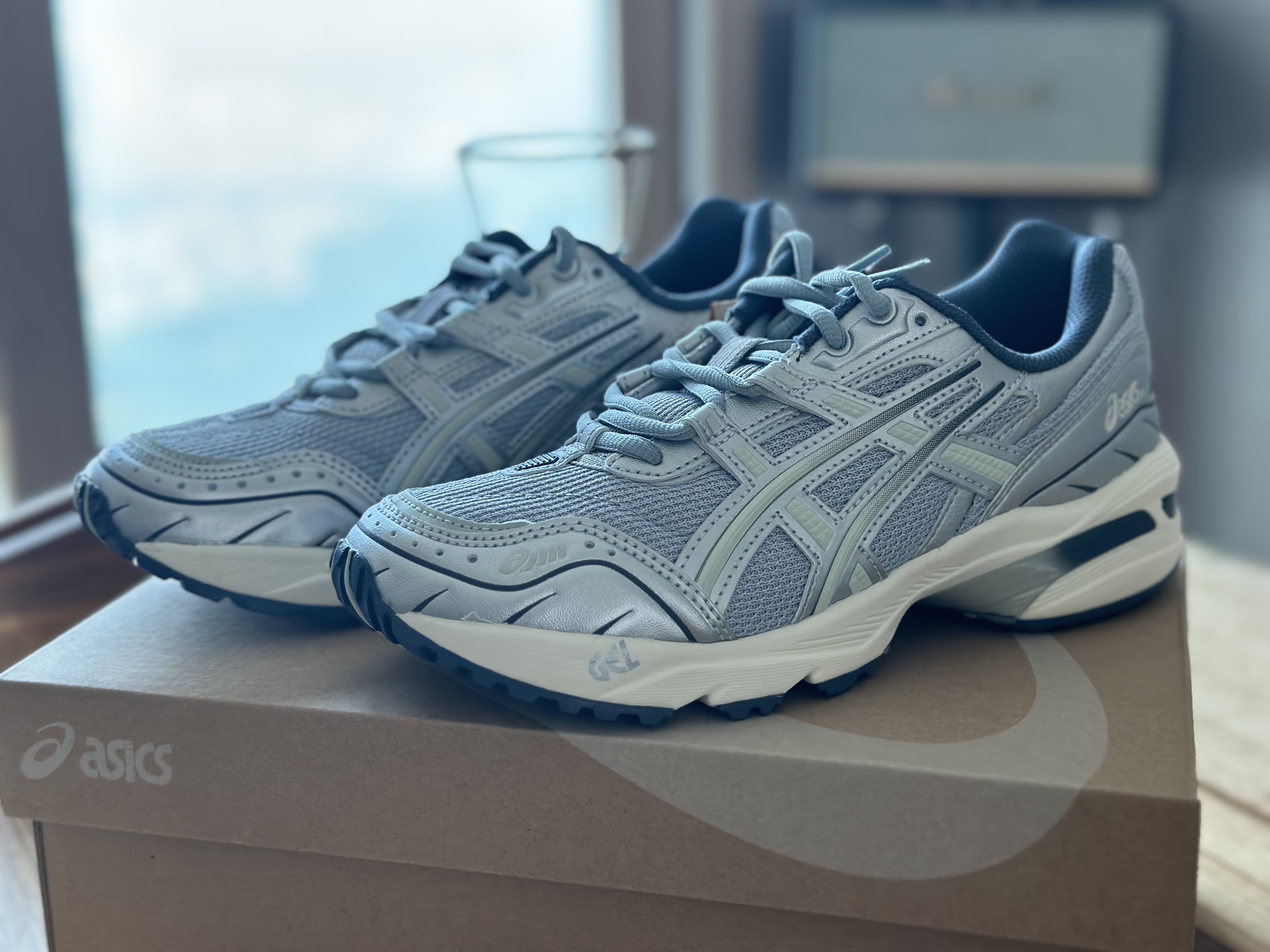 Asics Gel-1090 Piedmont Grey 착용 스타일 - 2