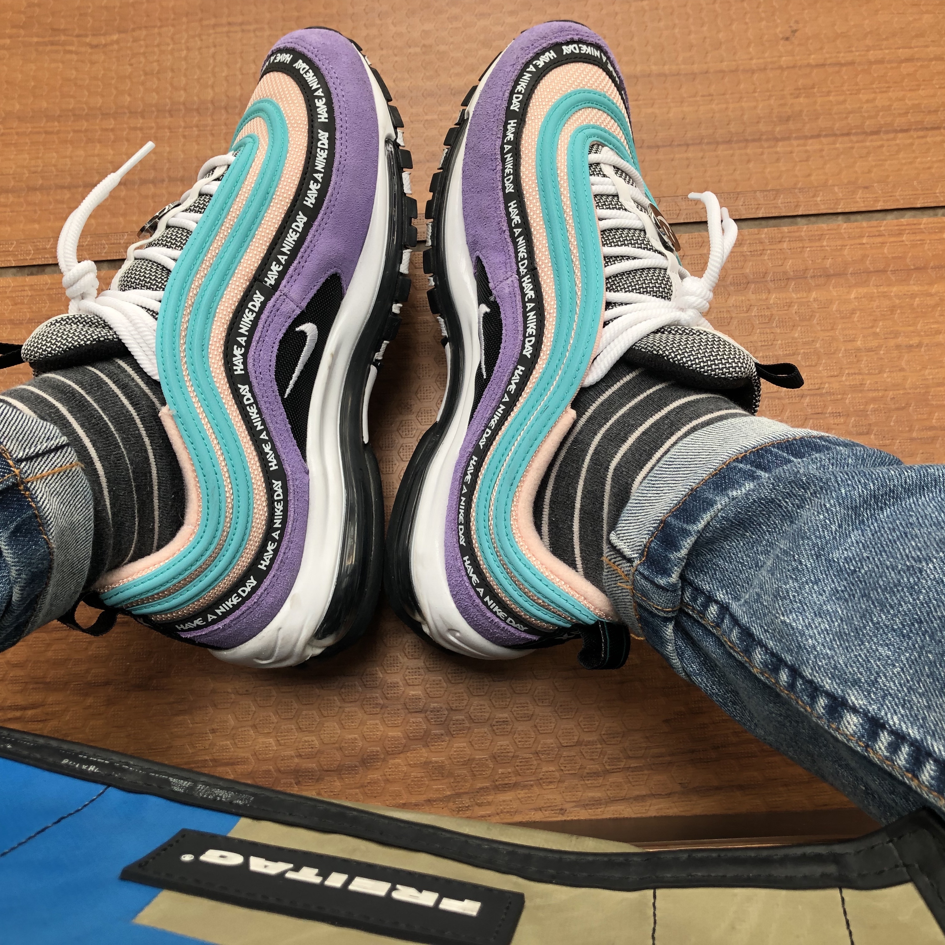 Nike Air Max 97 Have a Nike Day 착용 스타일
