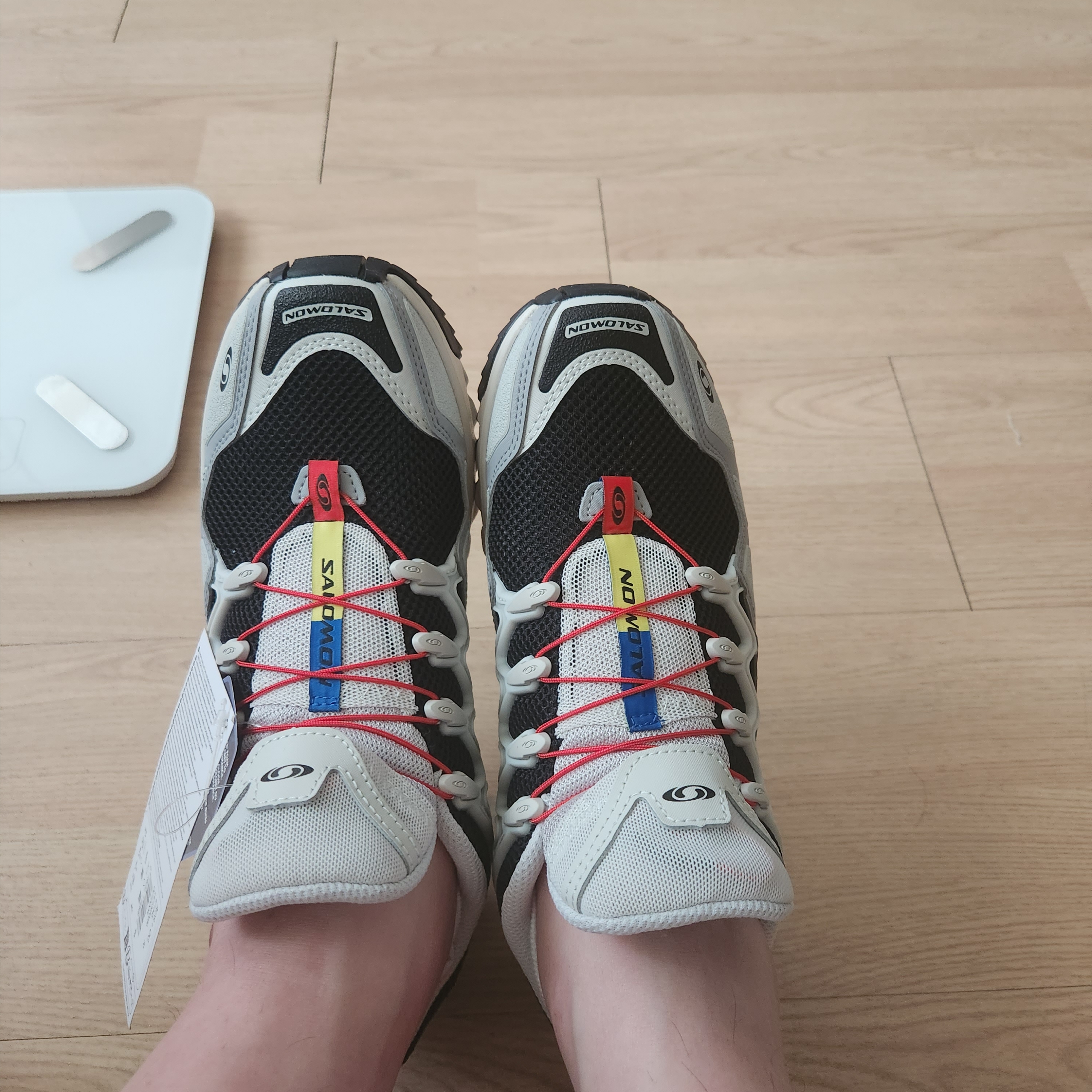 Salomon ACS +OG Black Lunar Rock Alloy 착용 스타일